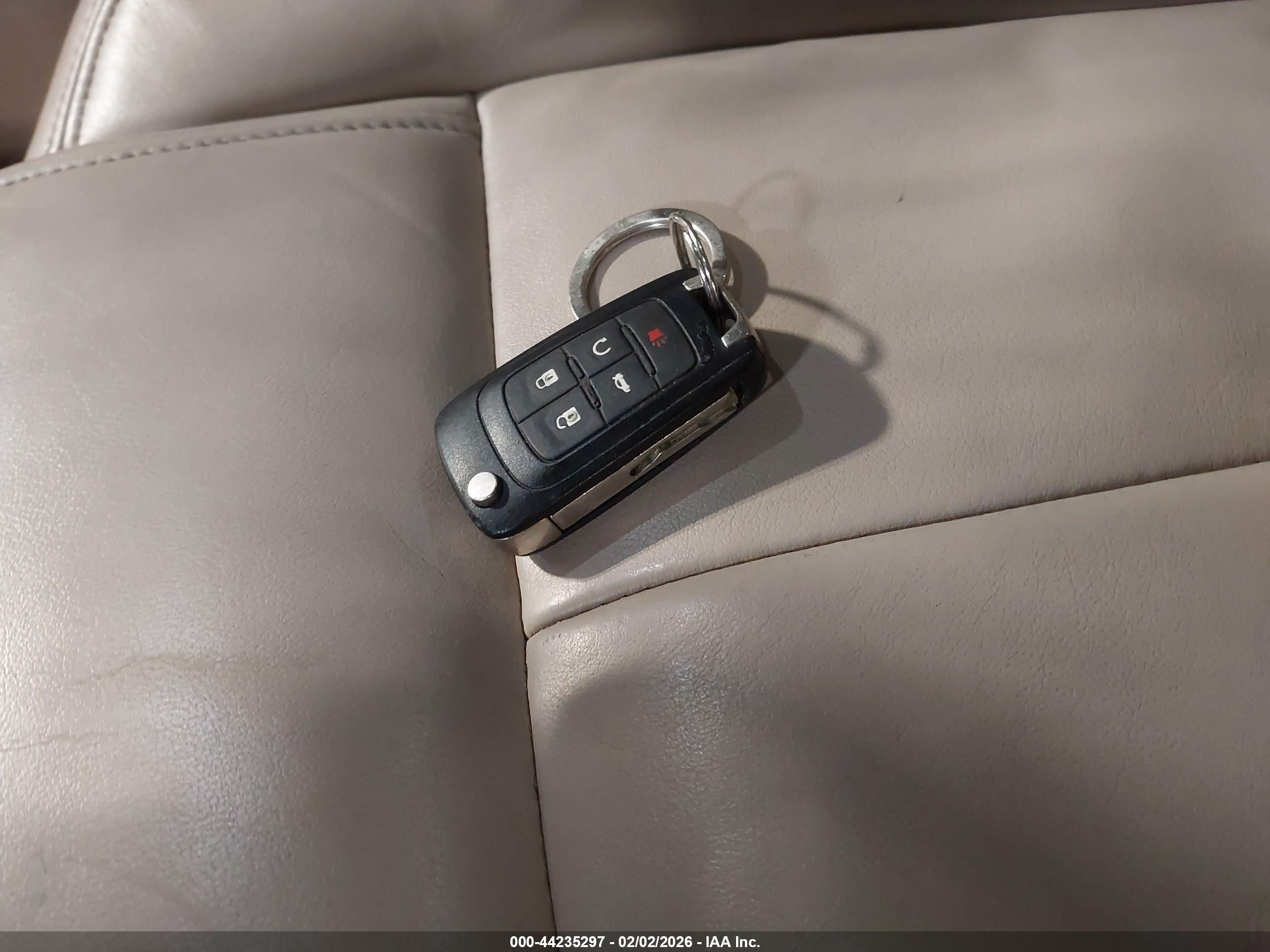 BUICK LACROSSE image 11