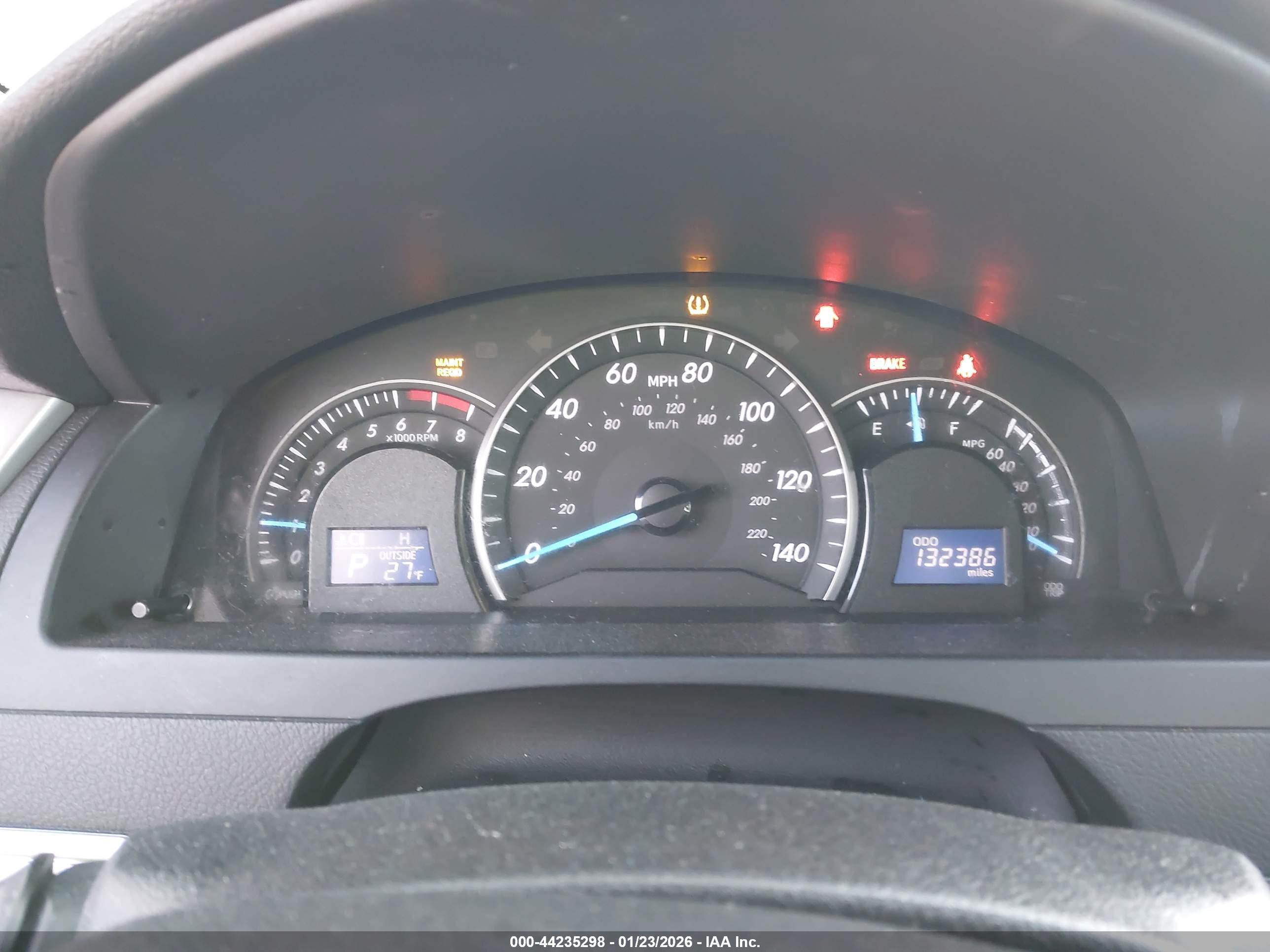 TOYOTA CAMRY image 7