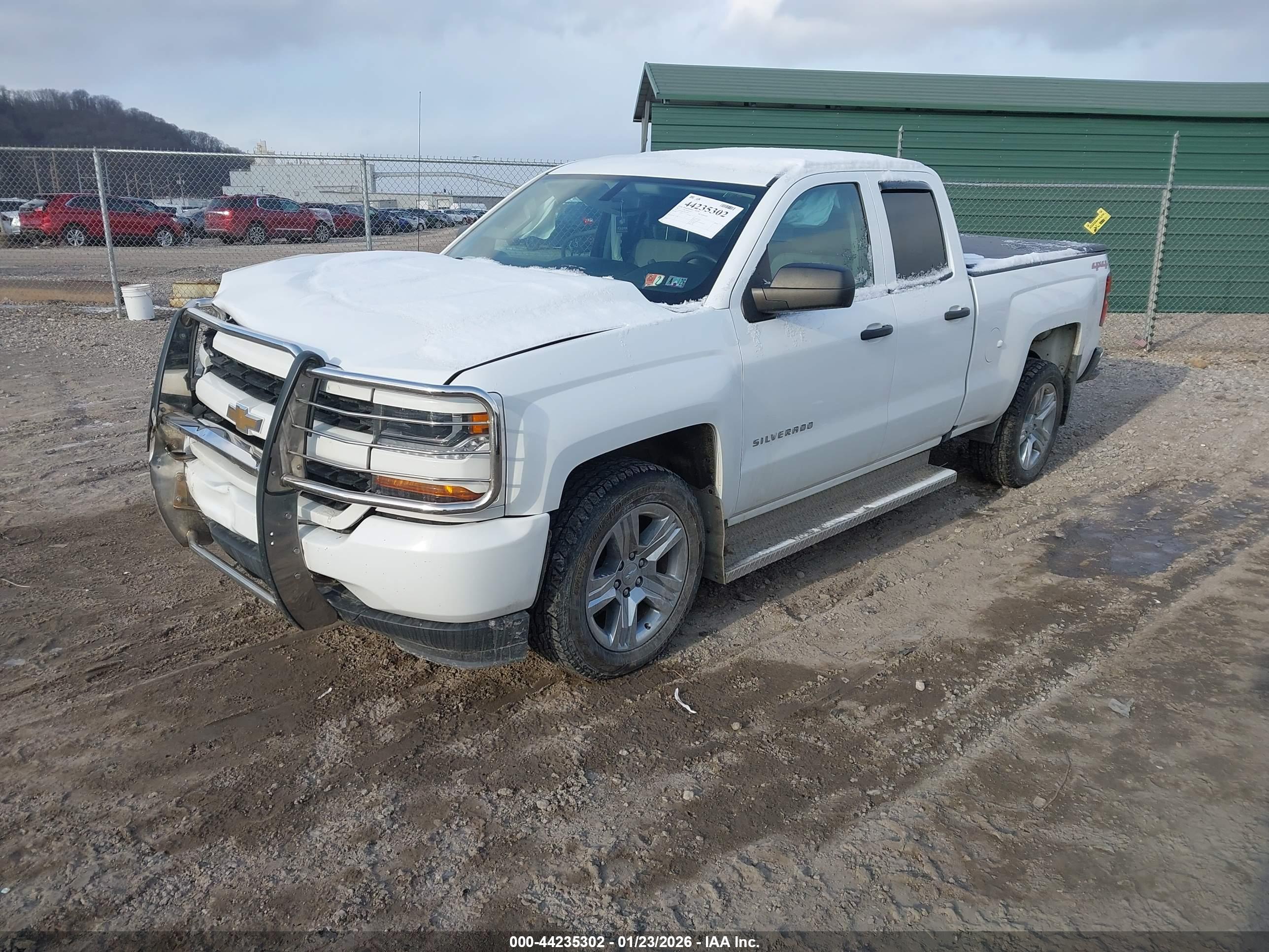 CHEVROLET SILVERADO image 2