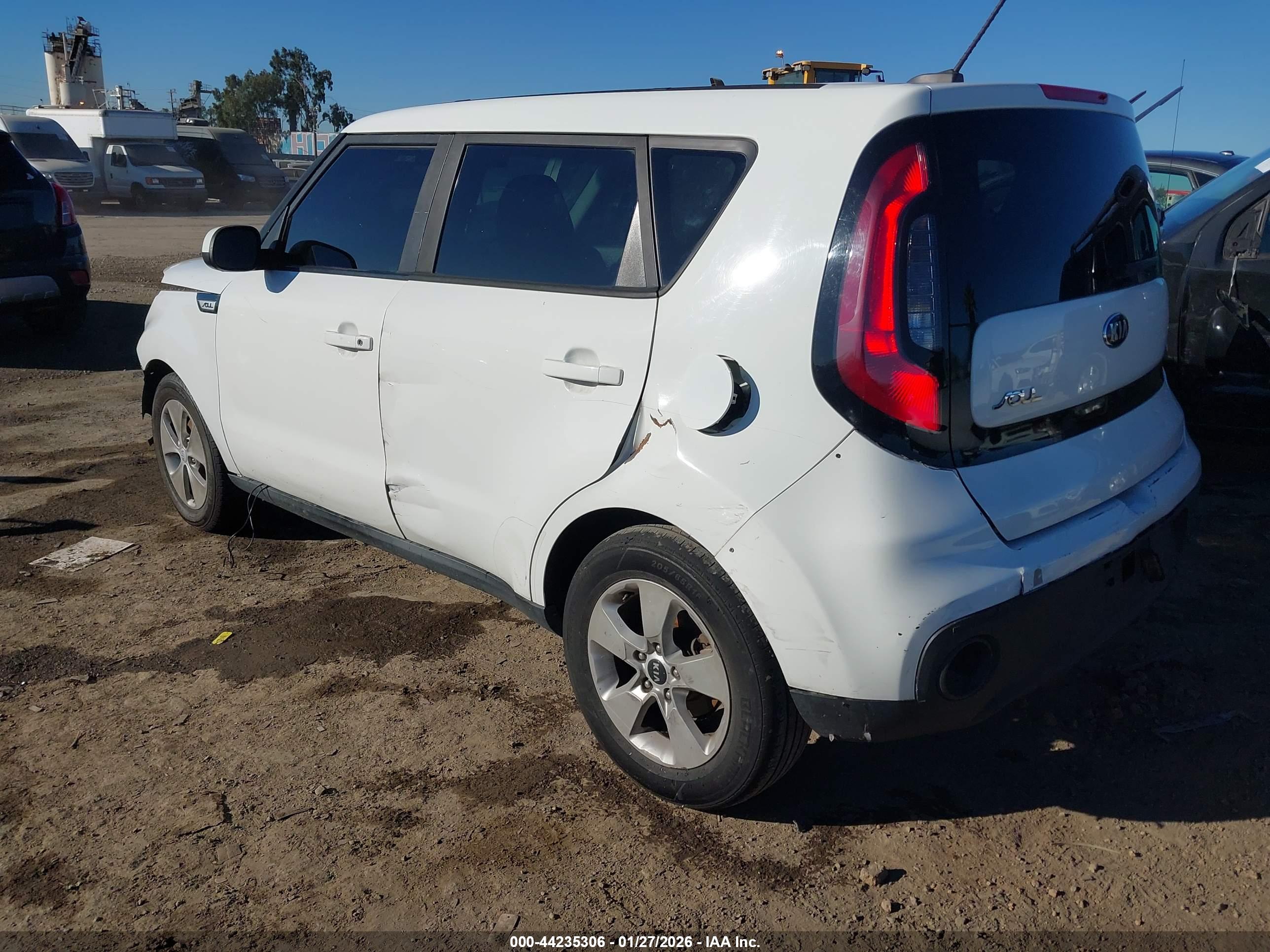 KIA SOUL image 3