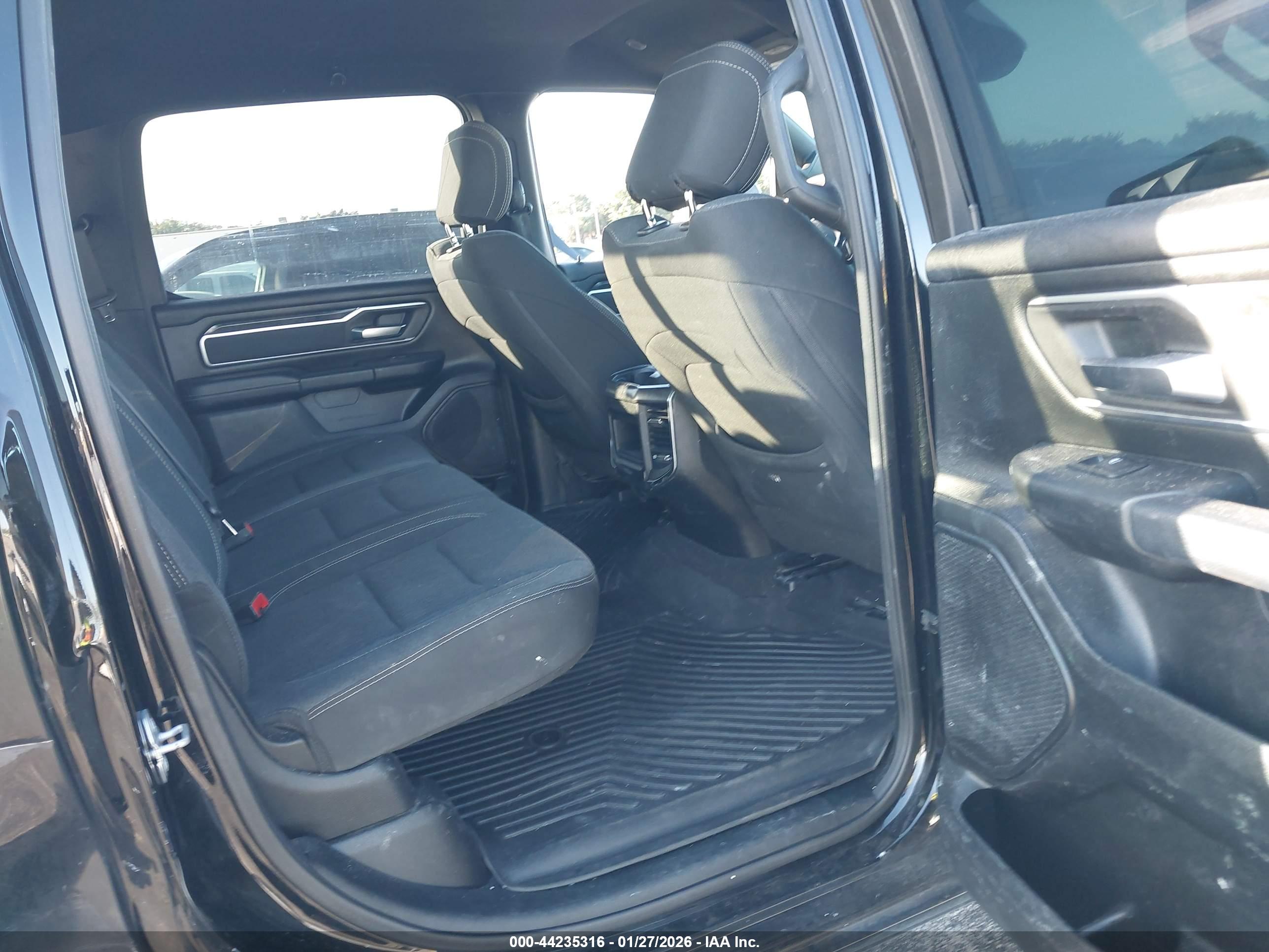 RAM 1500 image 8
