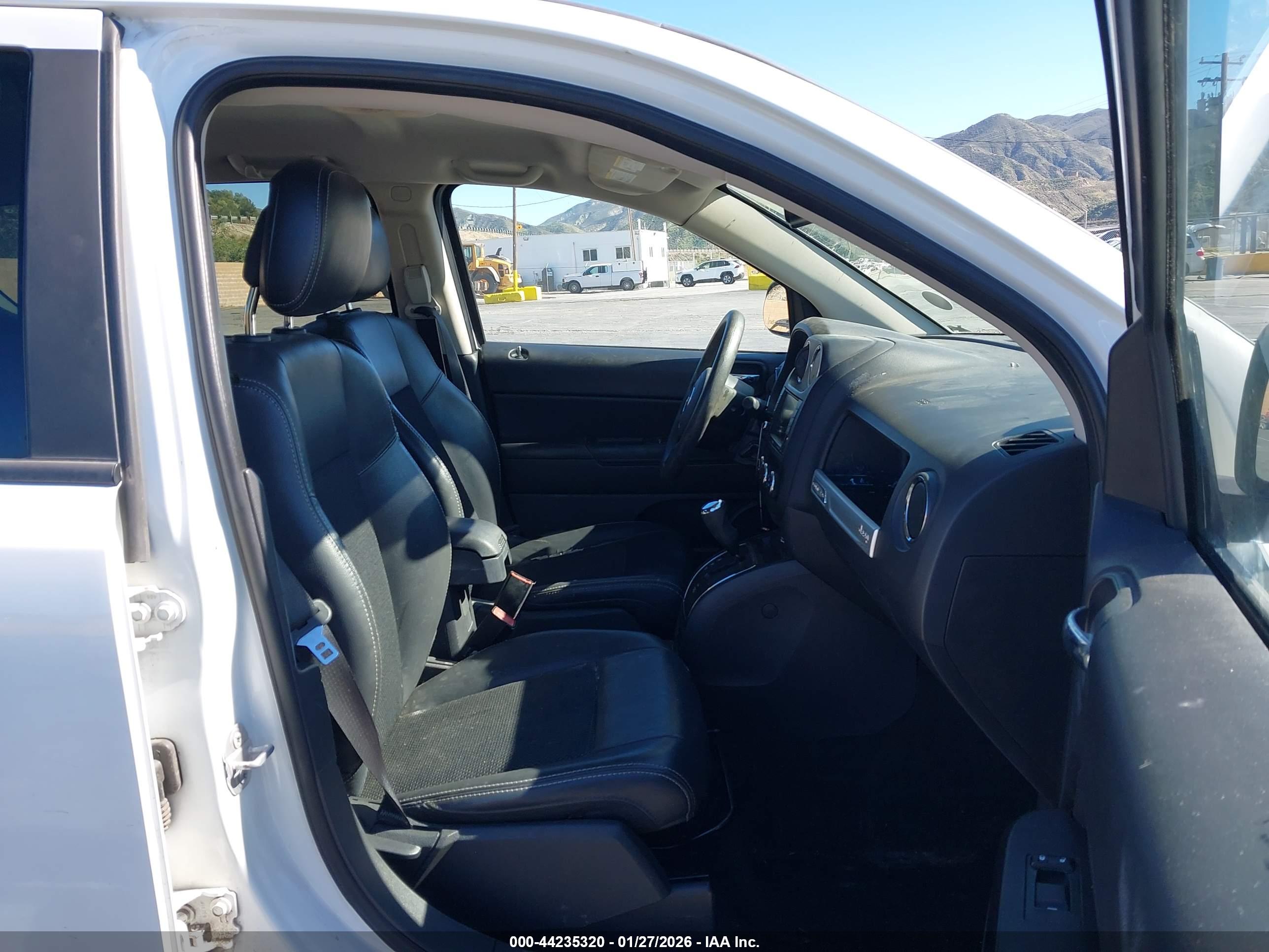 JEEP COMPASS image 5