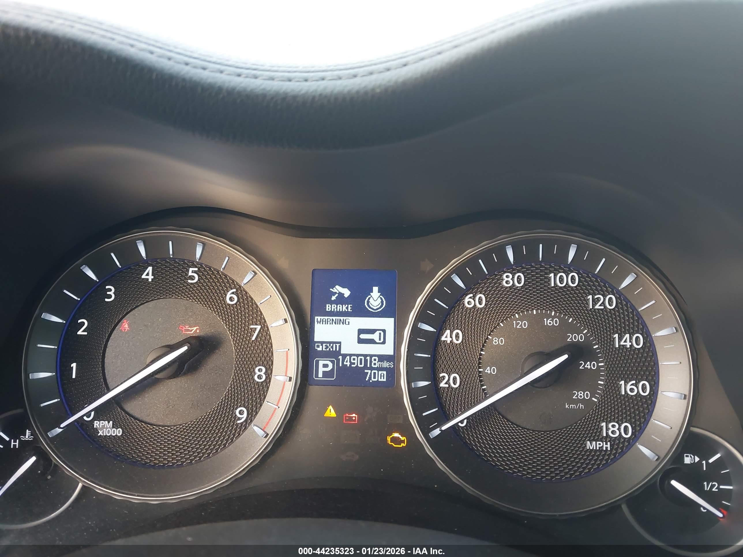 INFINITI Q70 image 7