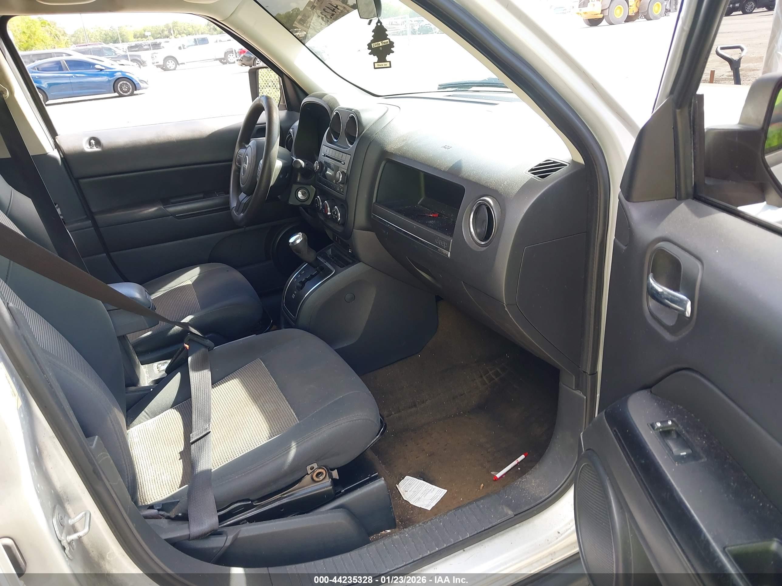JEEP PATRIOT image 5