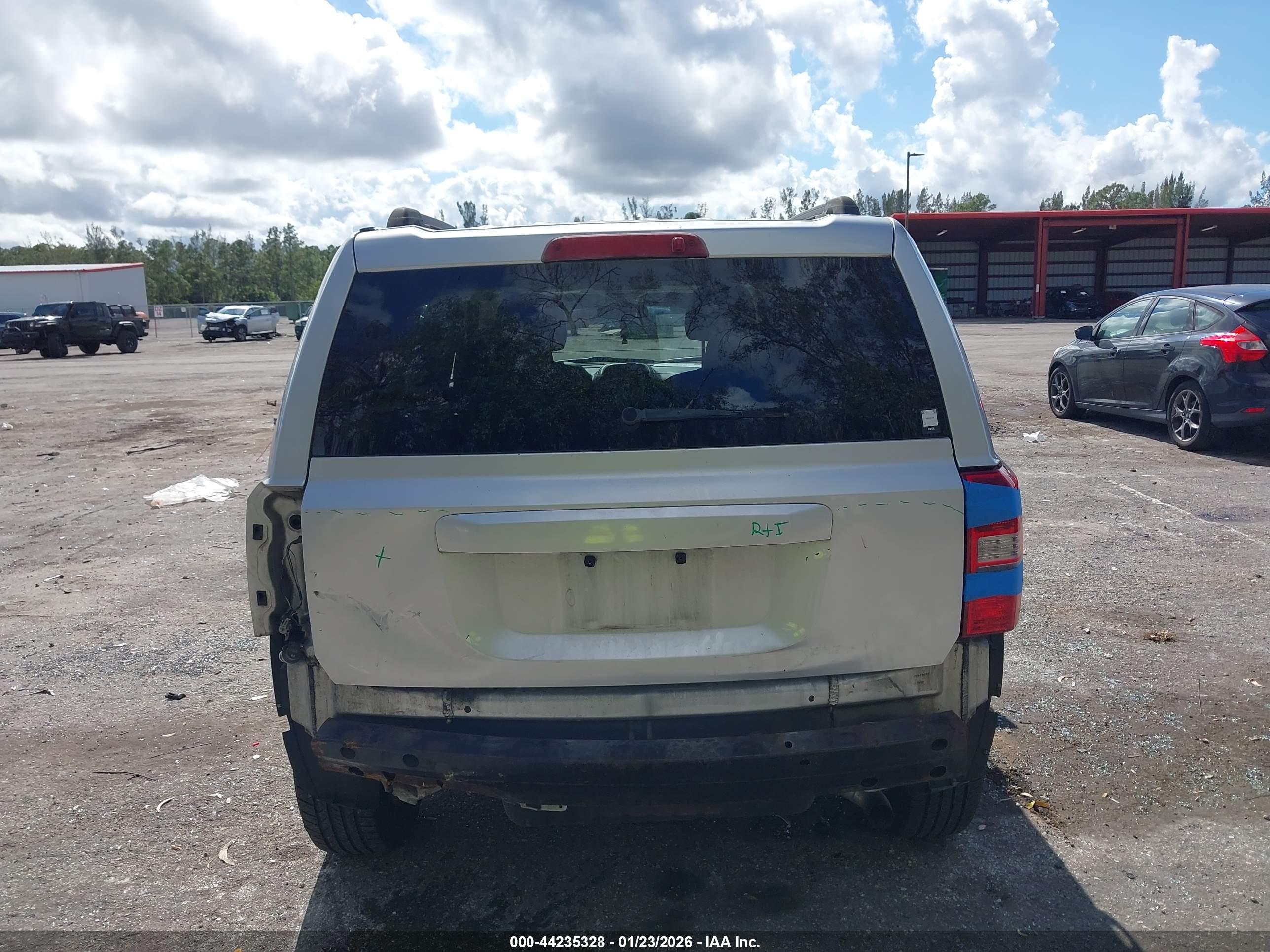 JEEP PATRIOT image 6