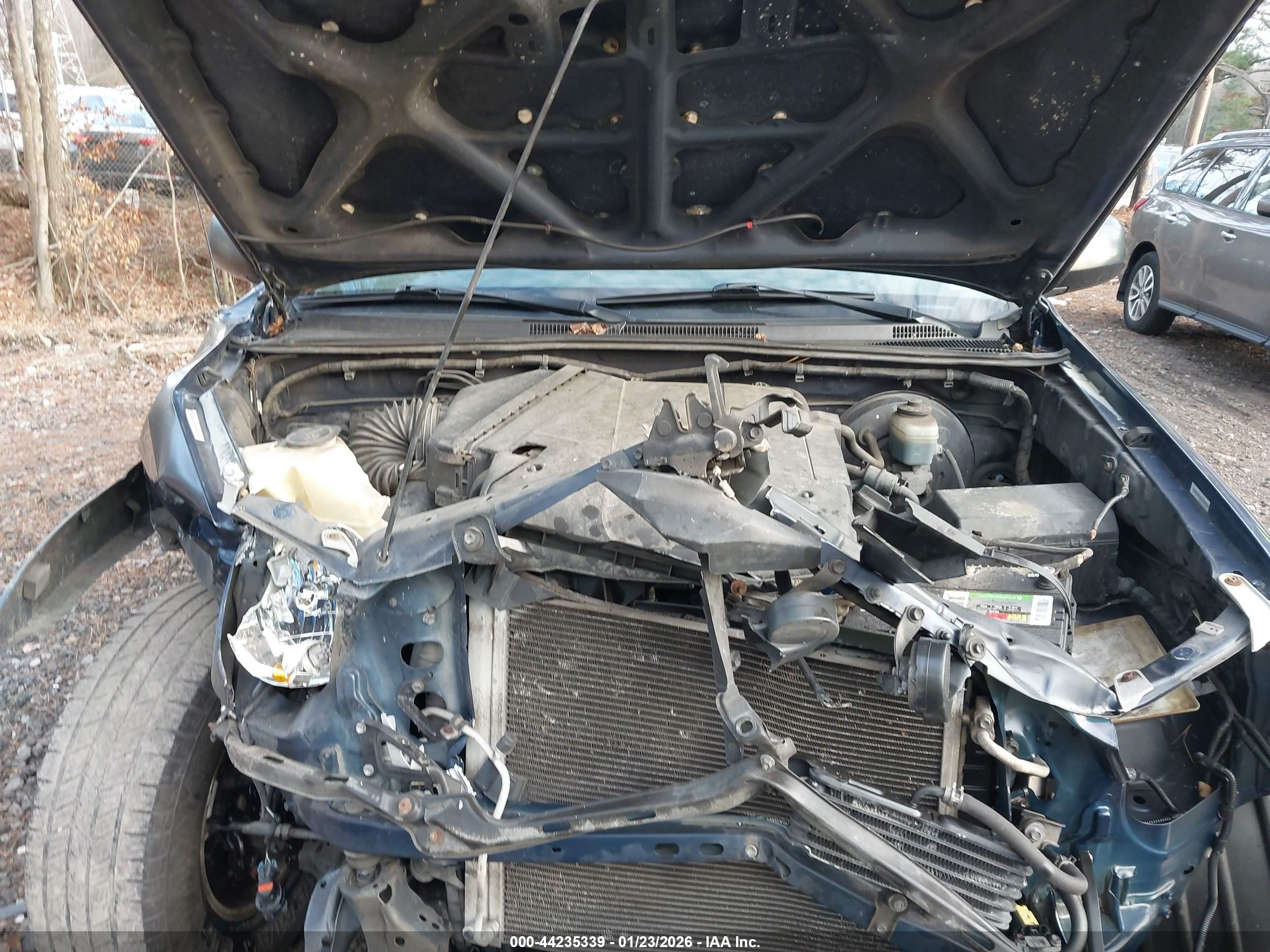 TOYOTA TACOMA image 10