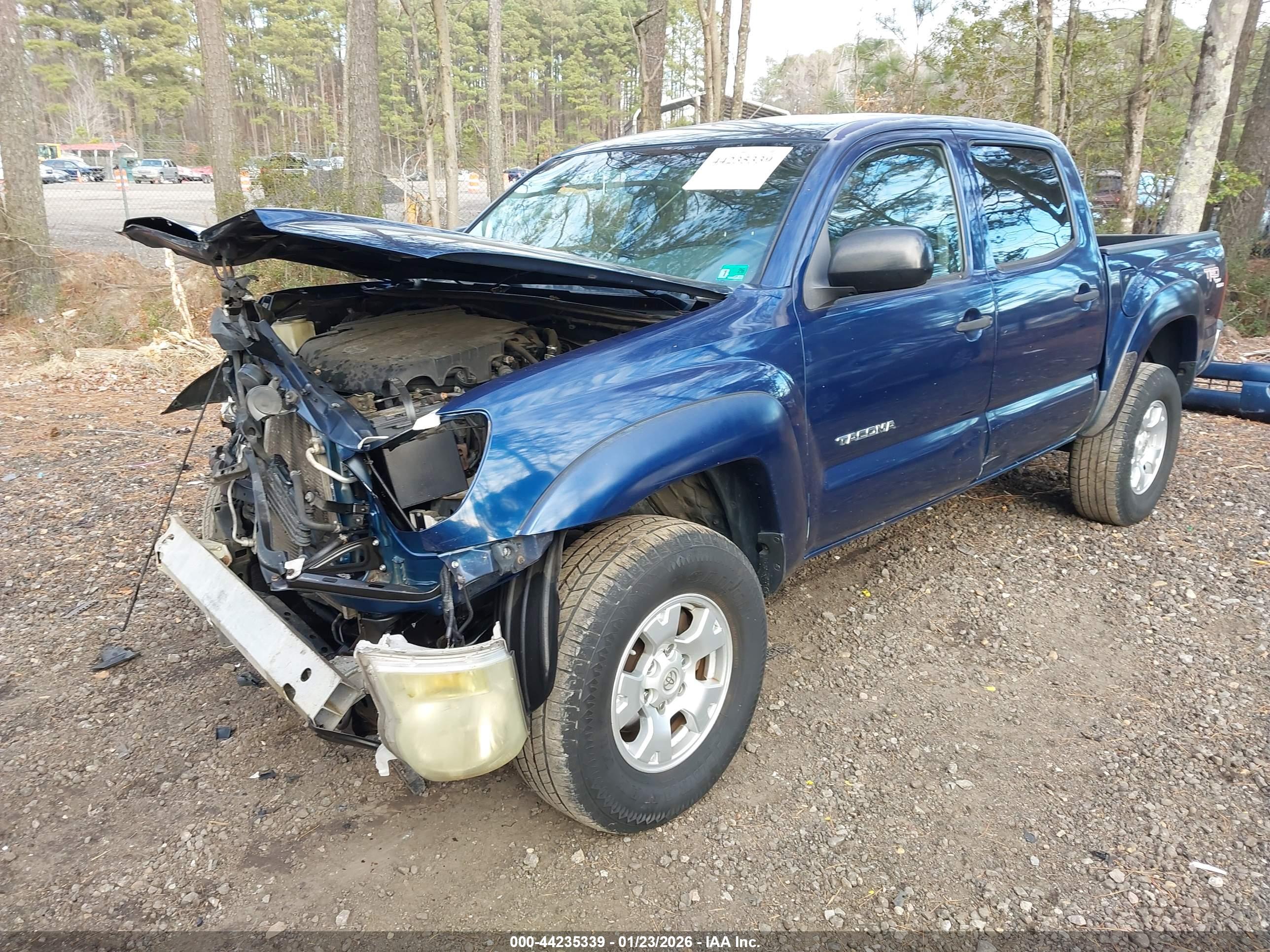 TOYOTA TACOMA image 2