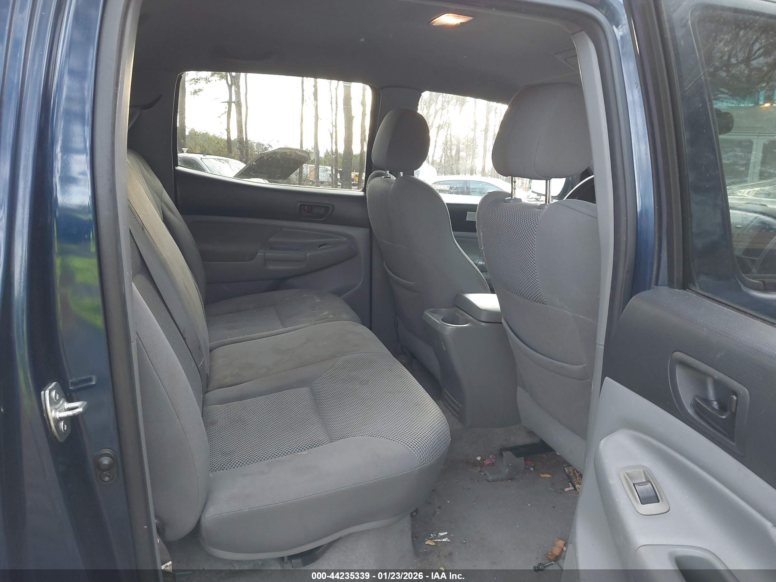 TOYOTA TACOMA image 8