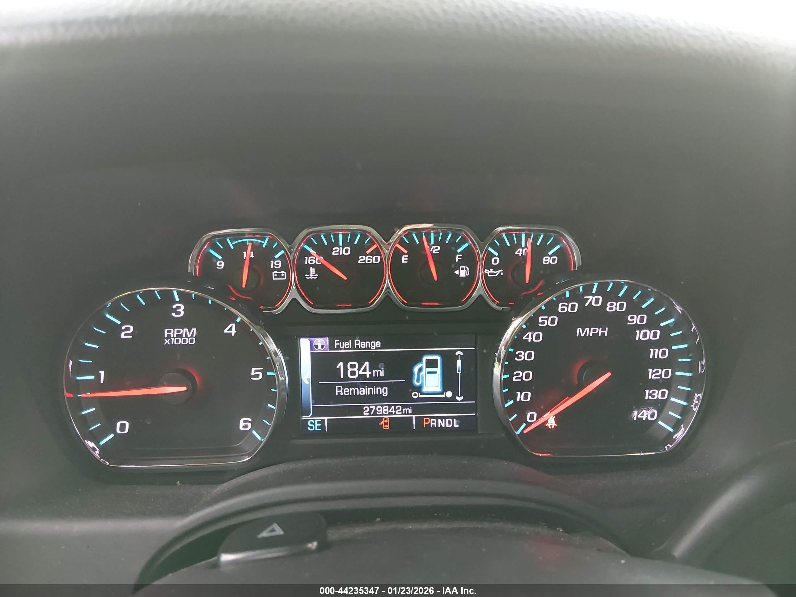 CHEVROLET SUBURBAN image 7
