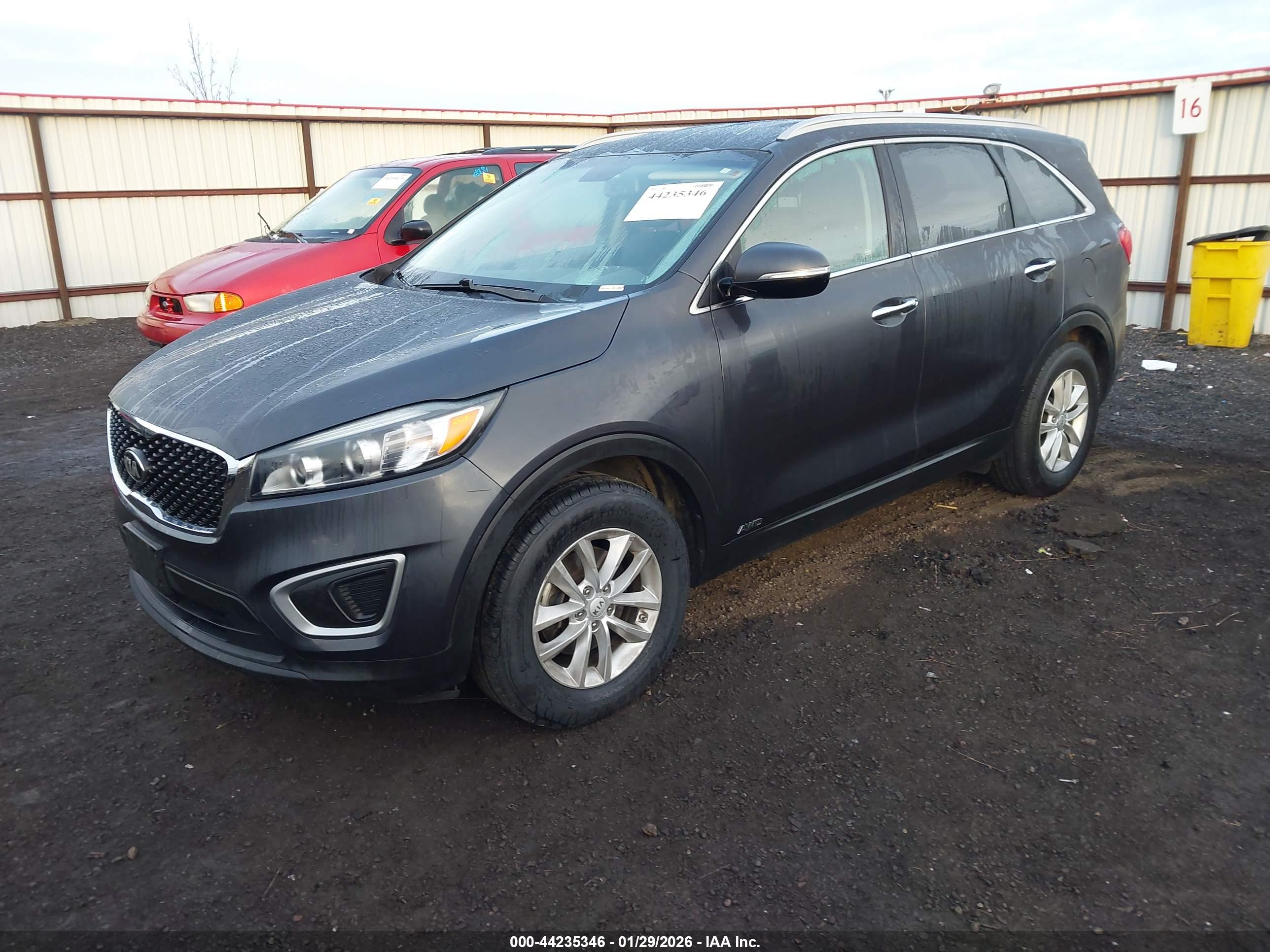 KIA SORENTO image 2