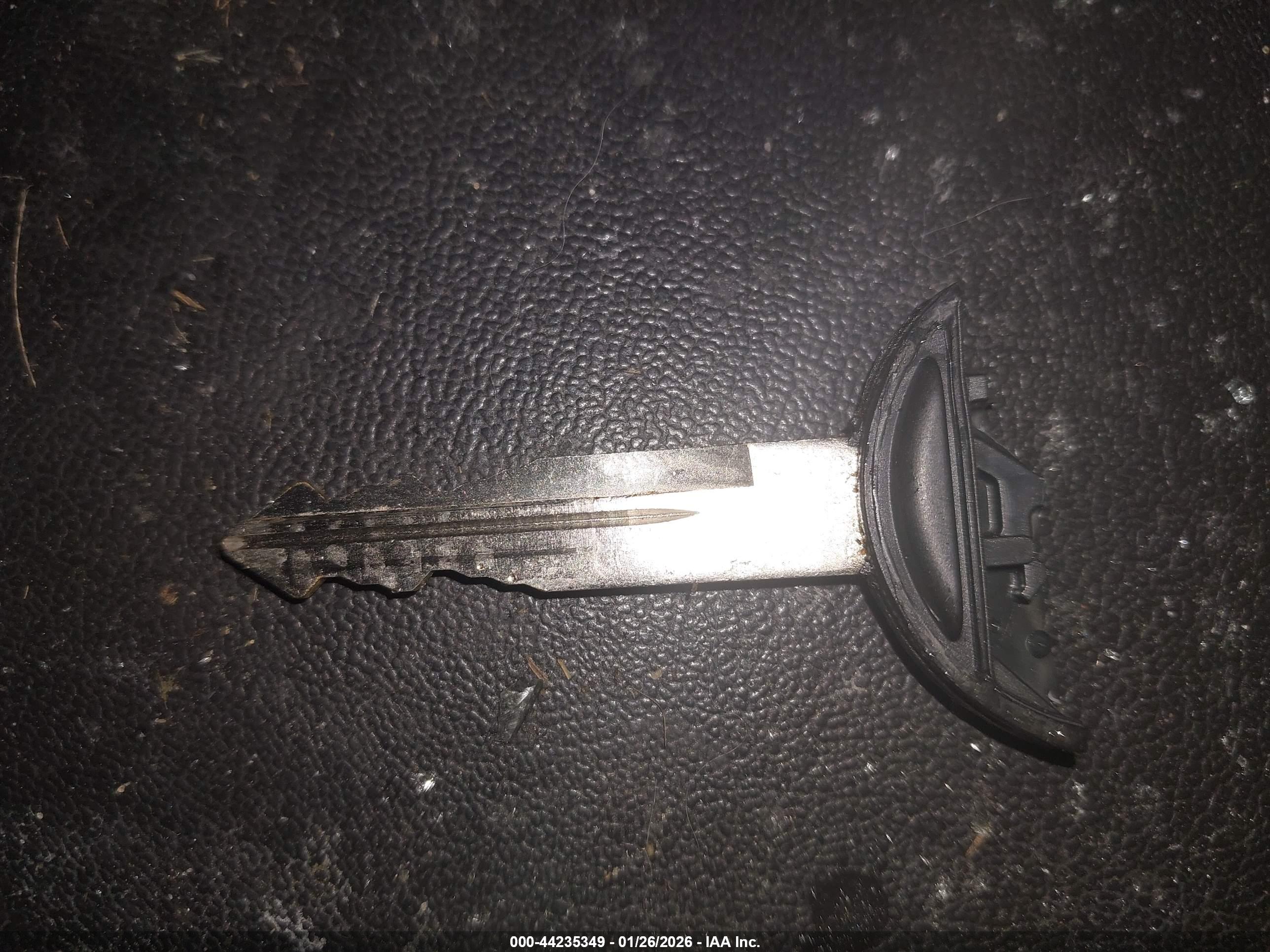 FORD FUSION image 11