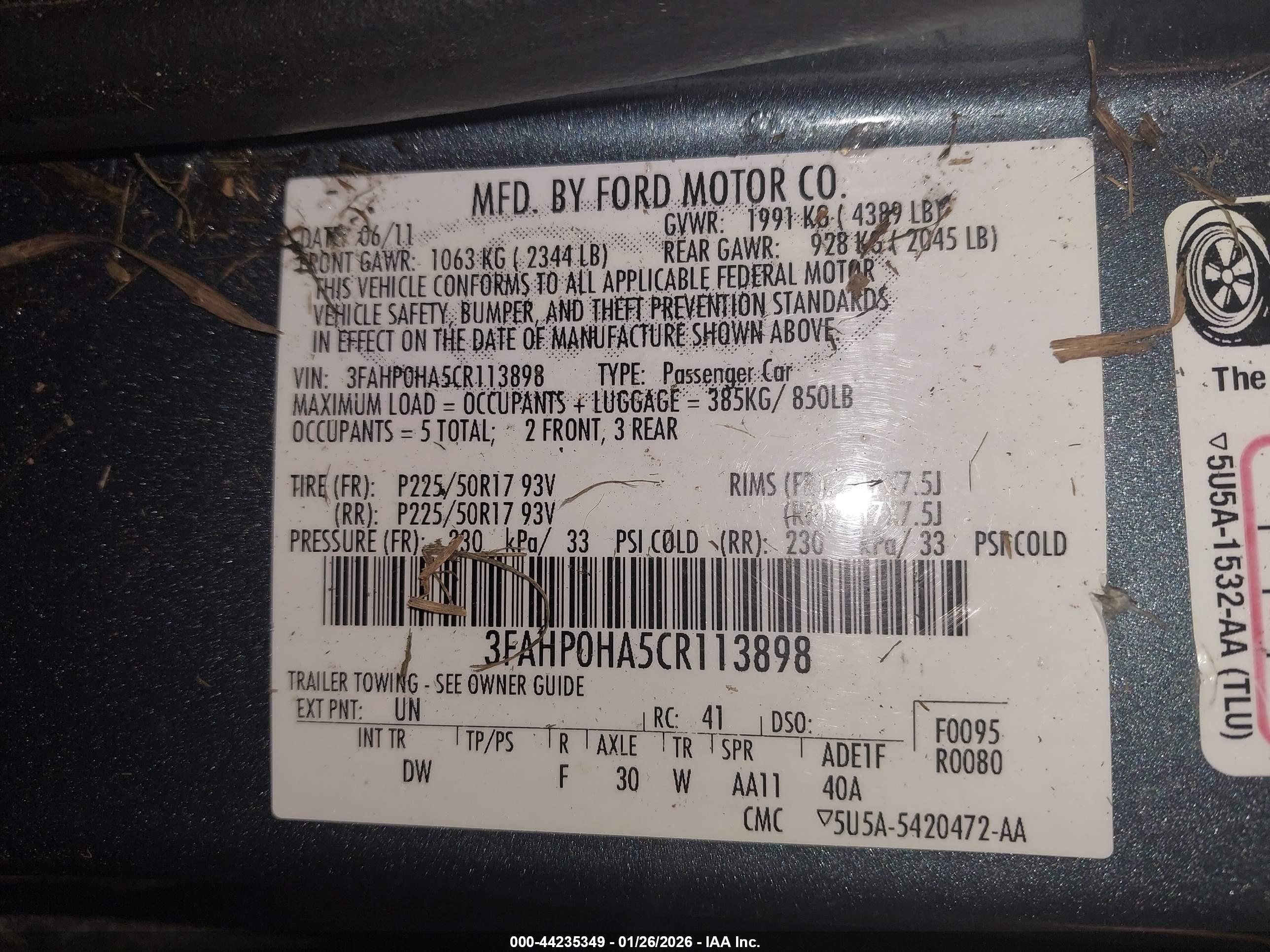 FORD FUSION image 9