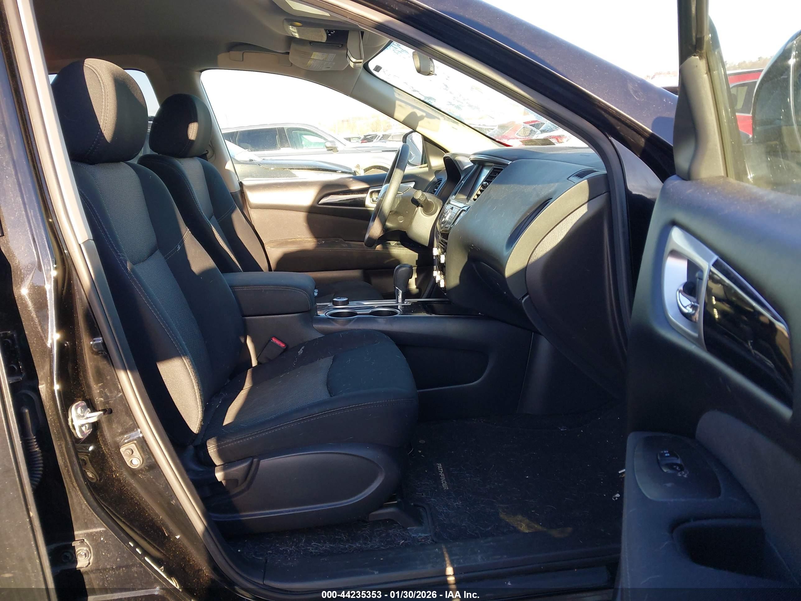 NISSAN PATHFINDER image 5