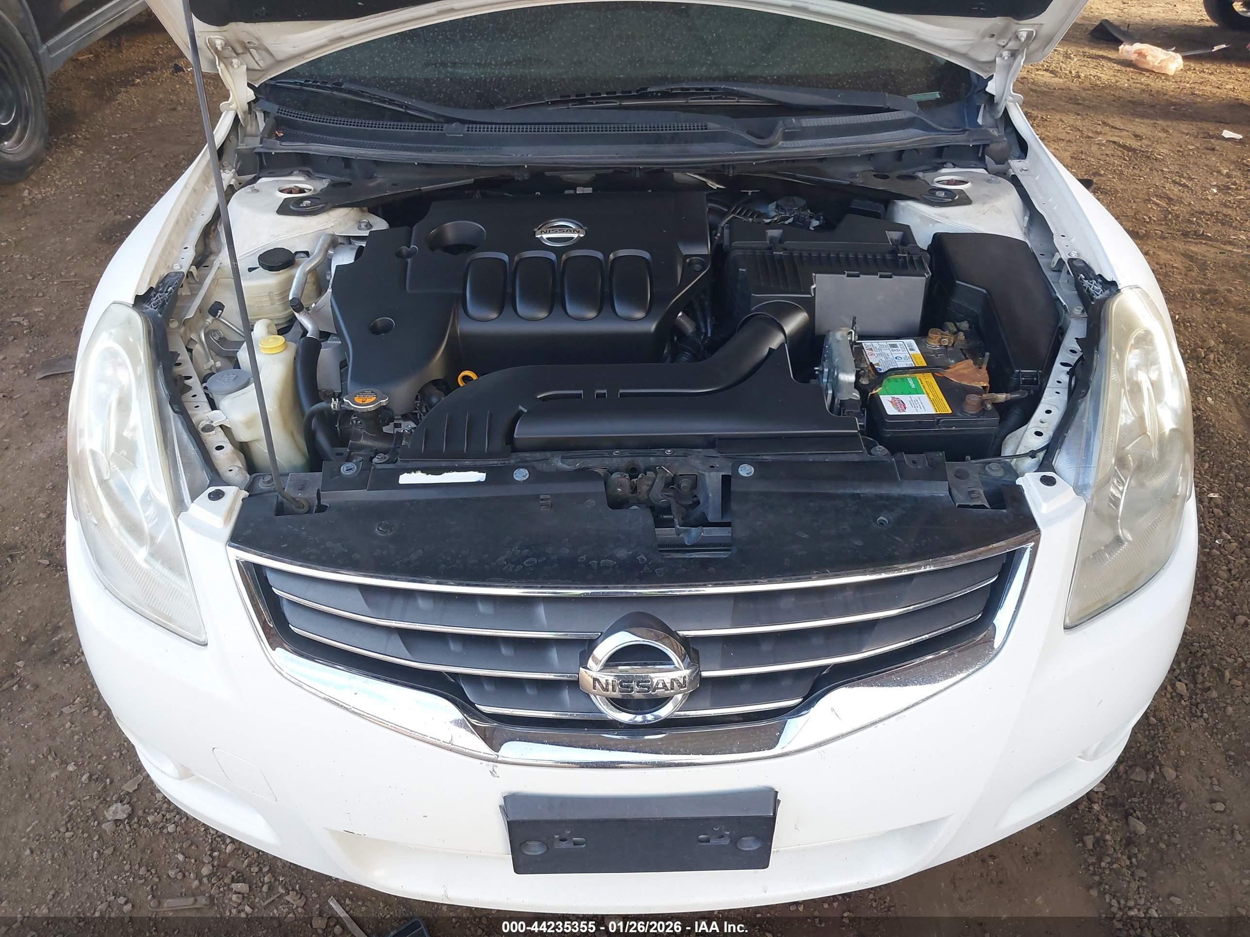 NISSAN ALTIMA image 10