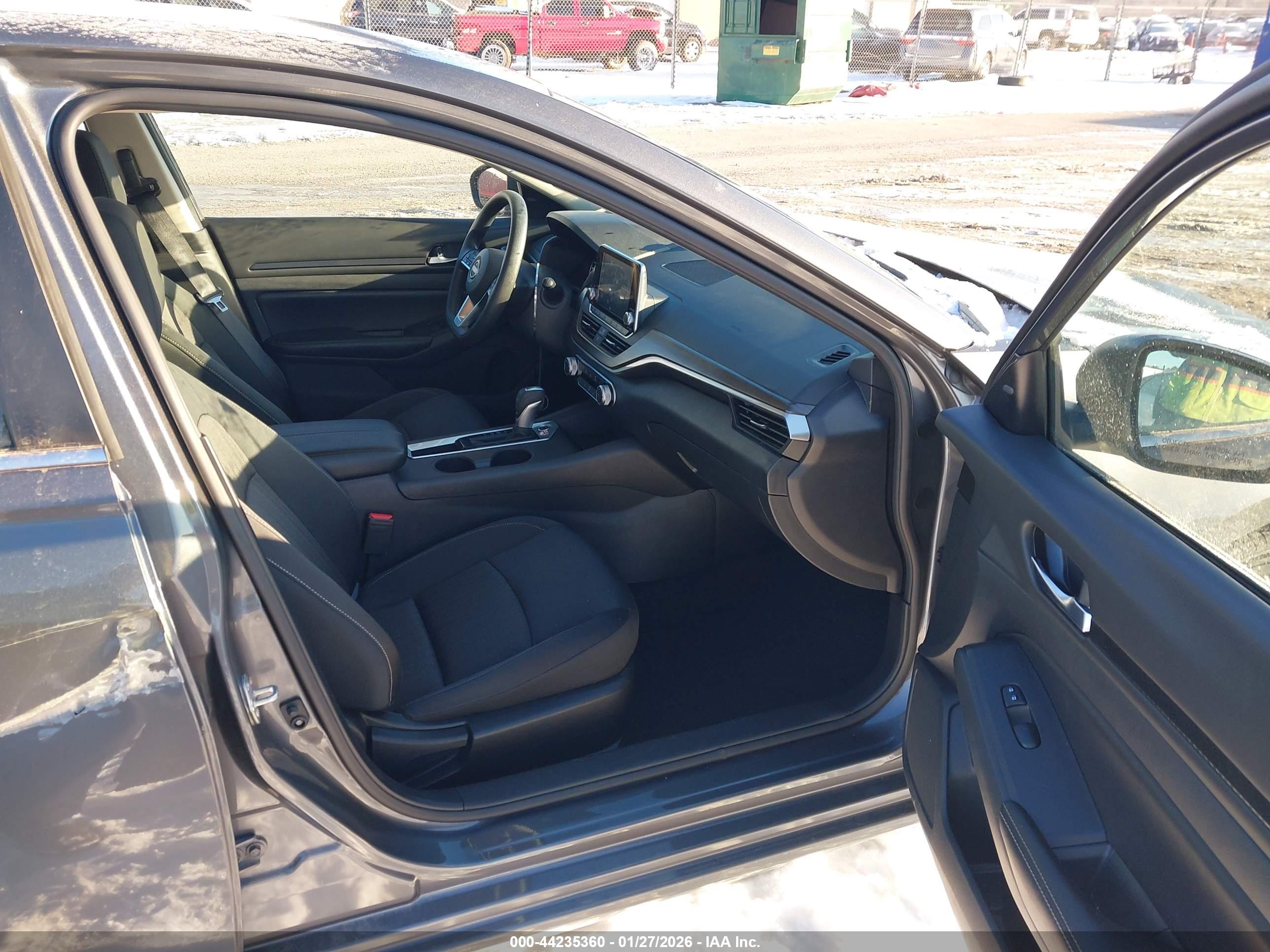 NISSAN ALTIMA image 5