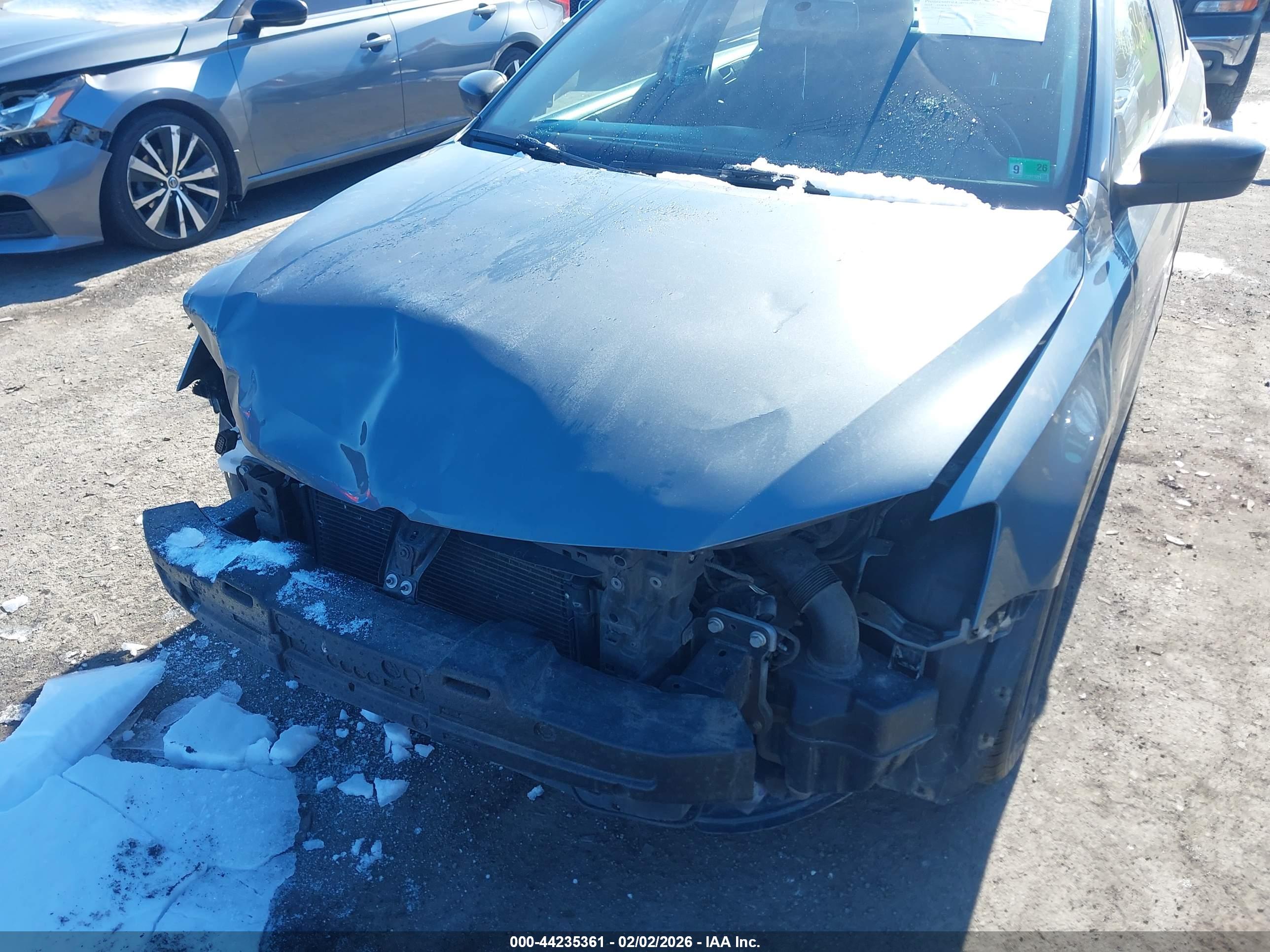 VOLKSWAGEN JETTA image 6