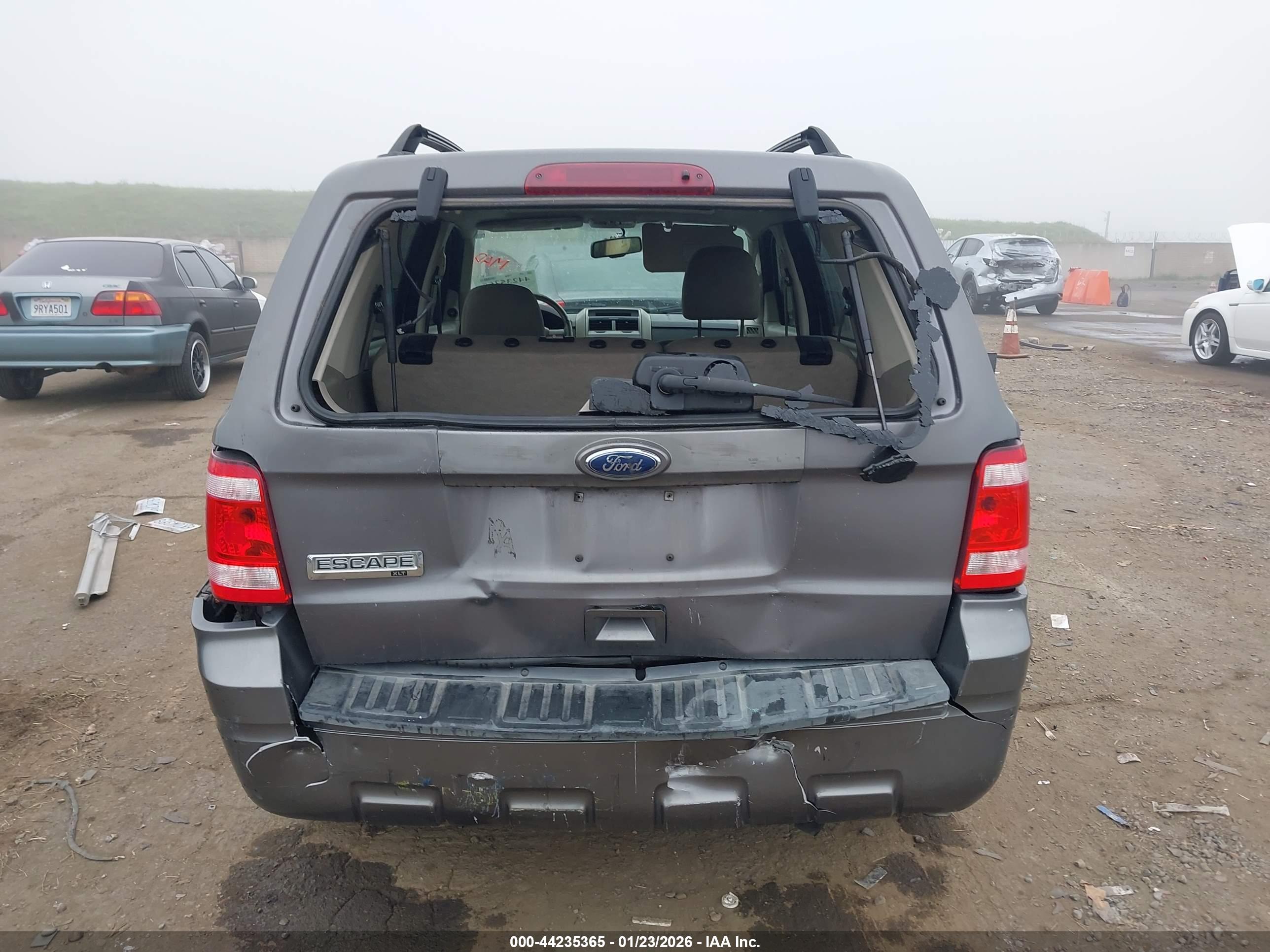 FORD ESCAPE image 6