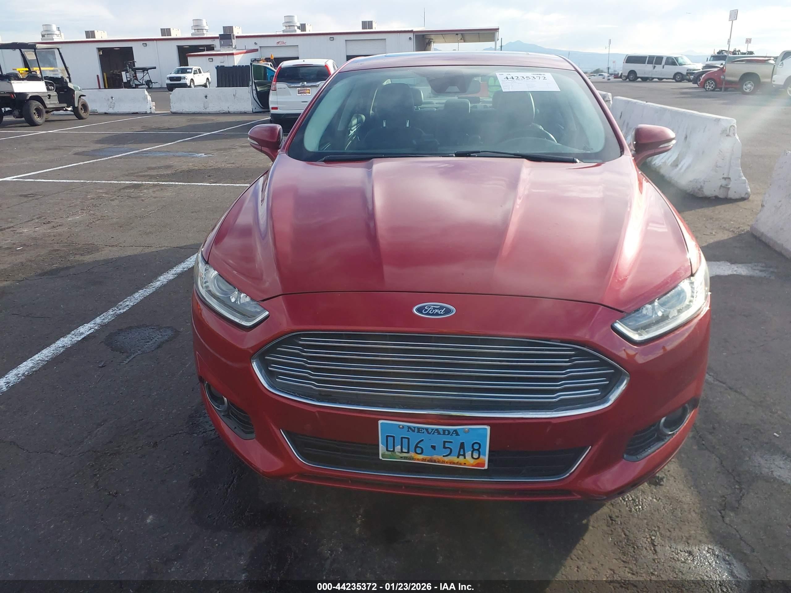FORD FUSION image 6