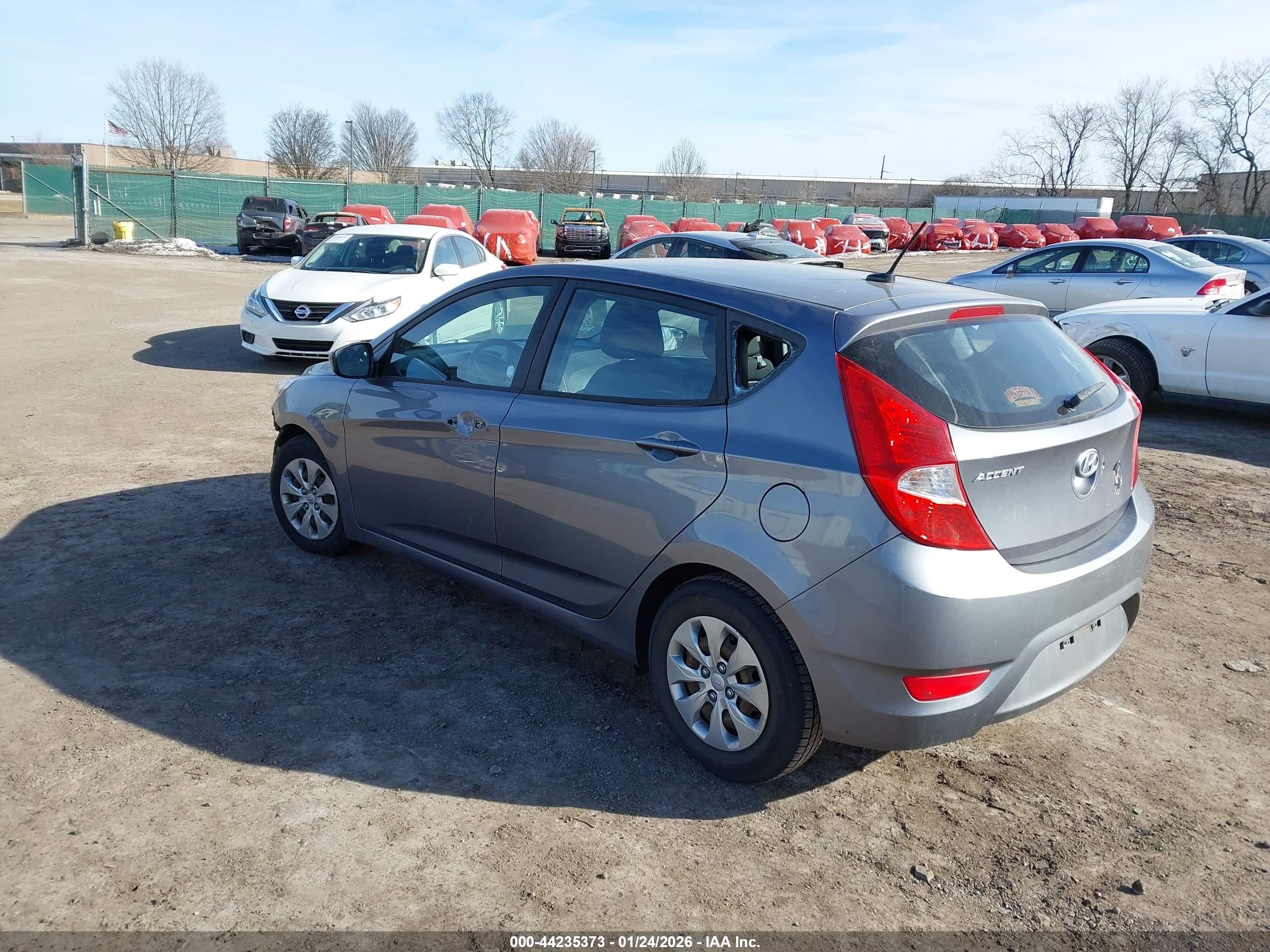 HYUNDAI ACCENT image 3