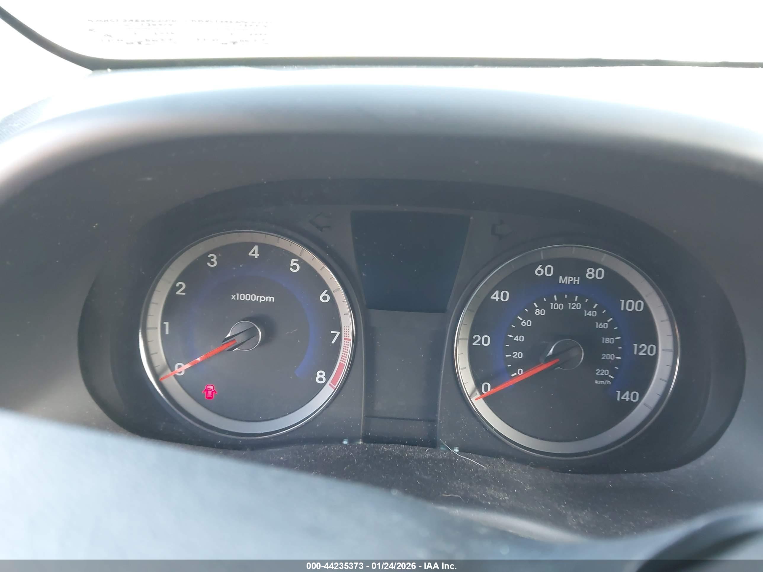 HYUNDAI ACCENT image 7
