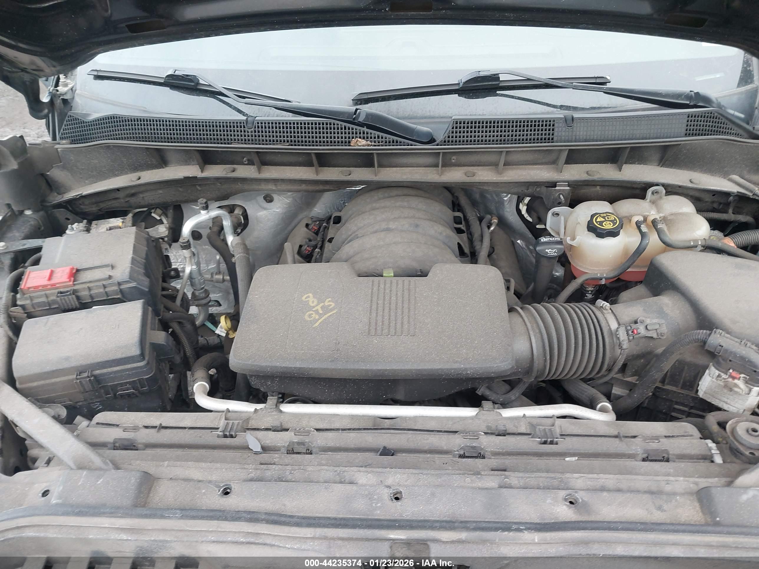 CHEVROLET SILVERADO image 10