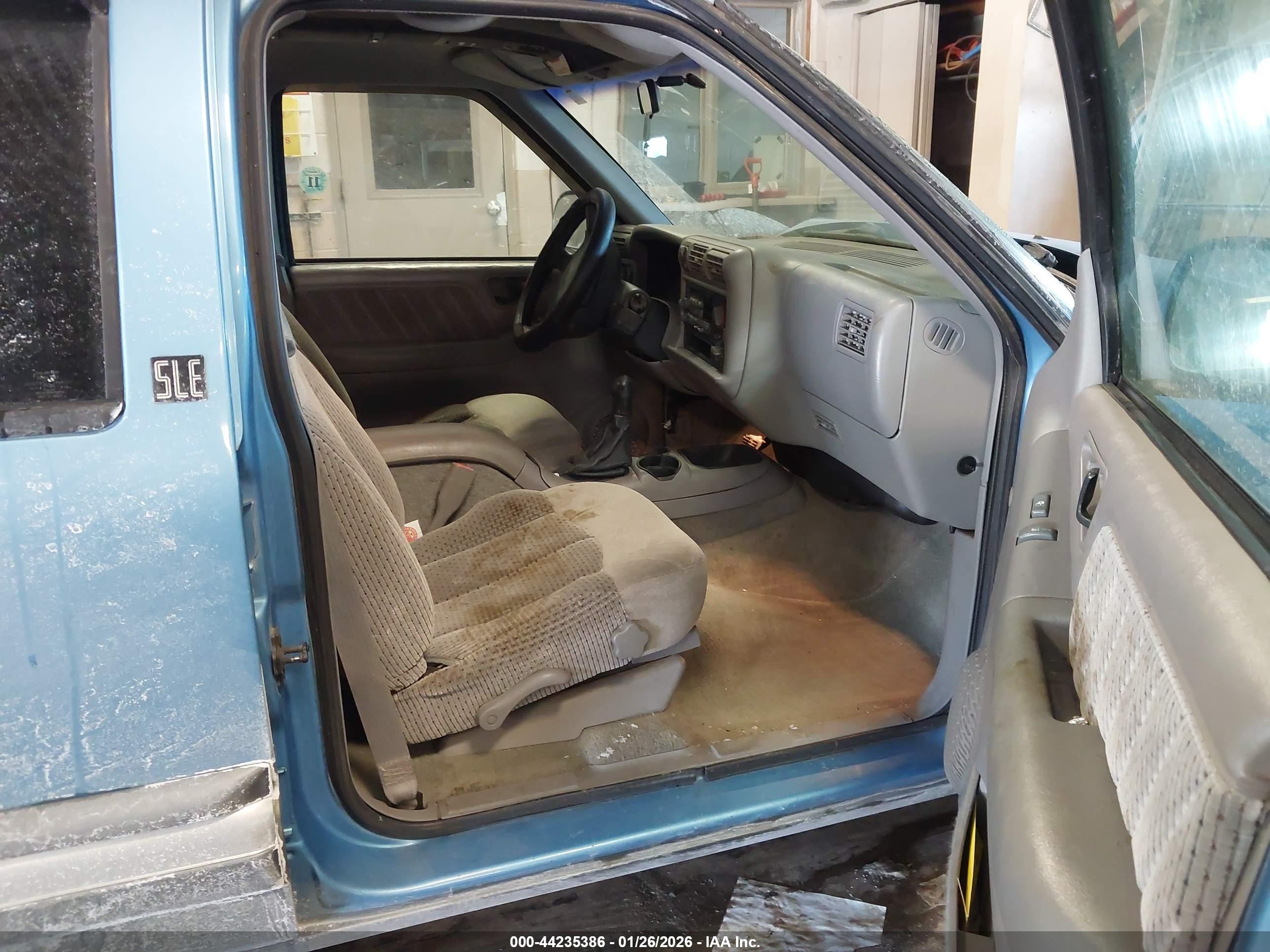 GMC JIMMY image 5