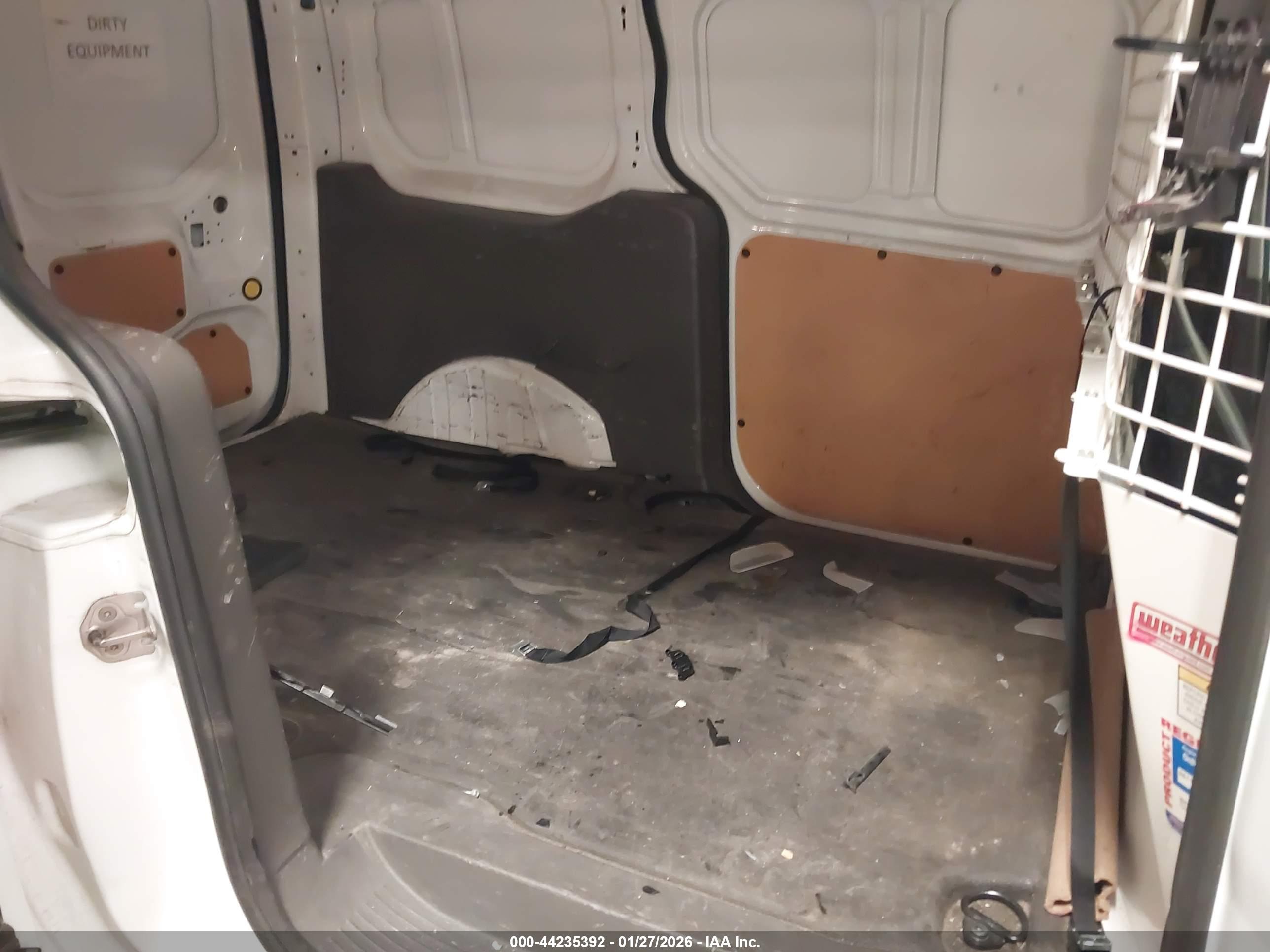 FORD TRANSIT image 8