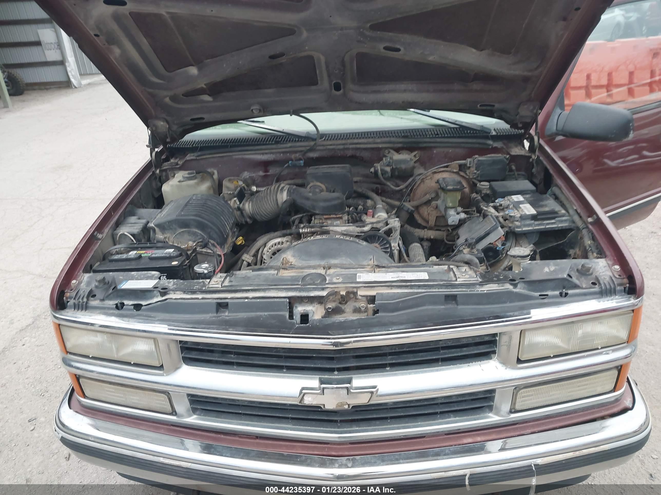 CHEVROLET K1500 image 10