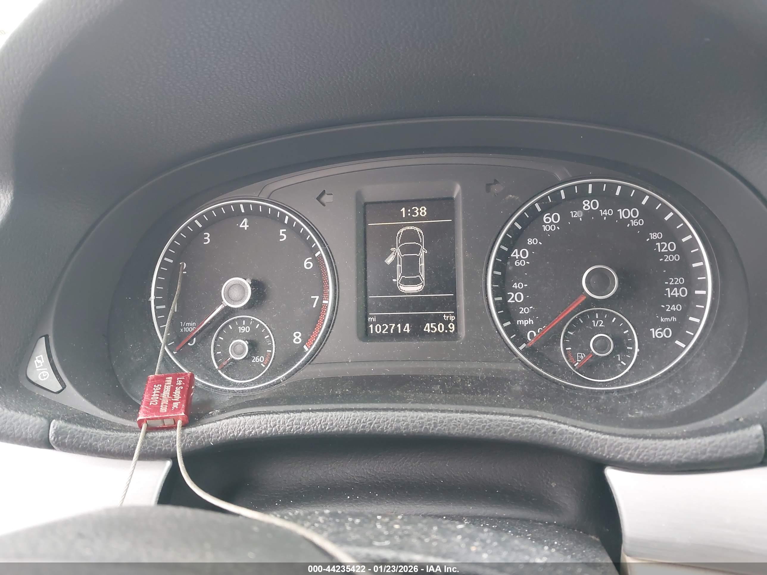 VOLKSWAGEN PASSAT image 7