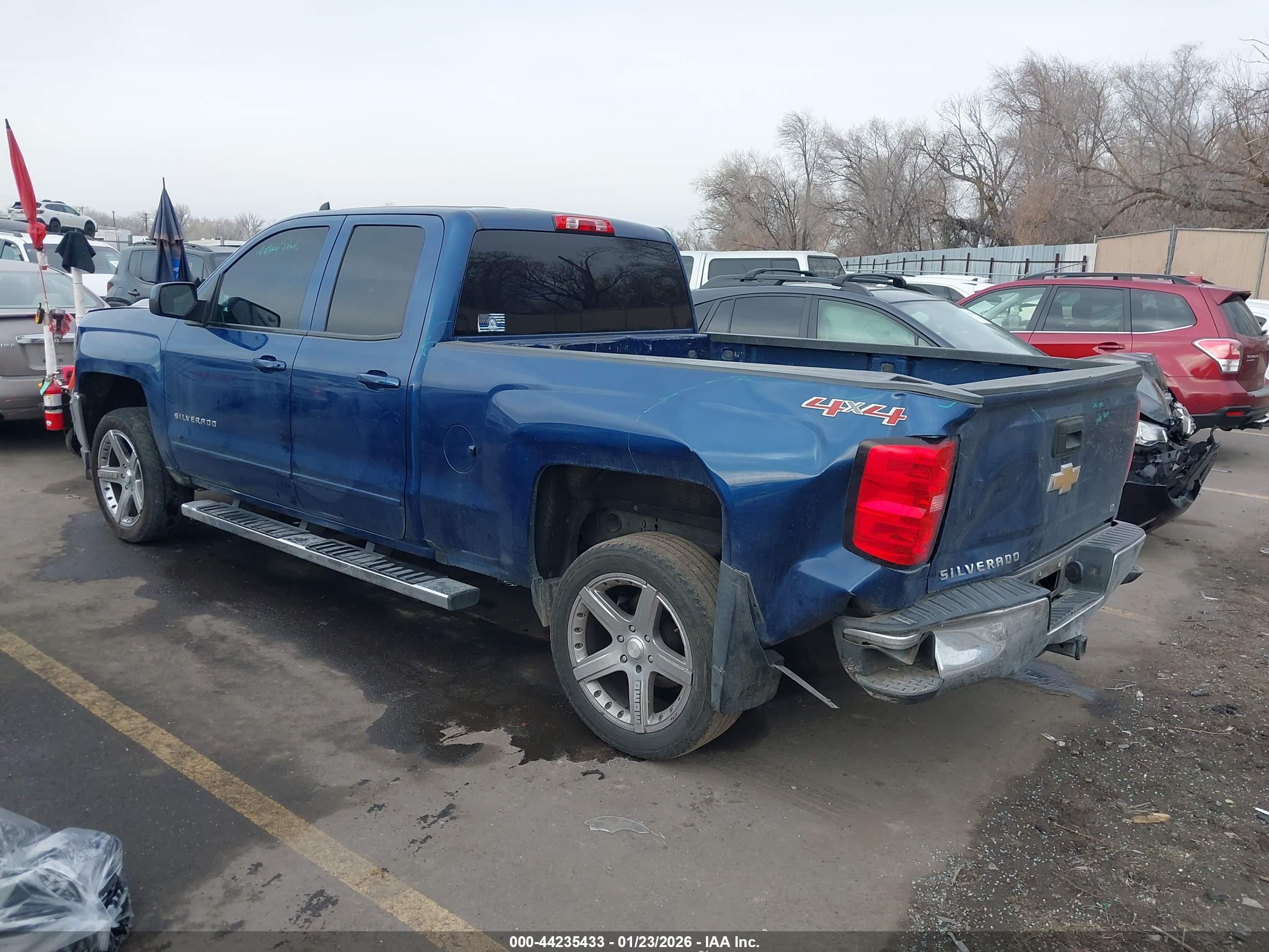 CHEVROLET SILVERADO image 3
