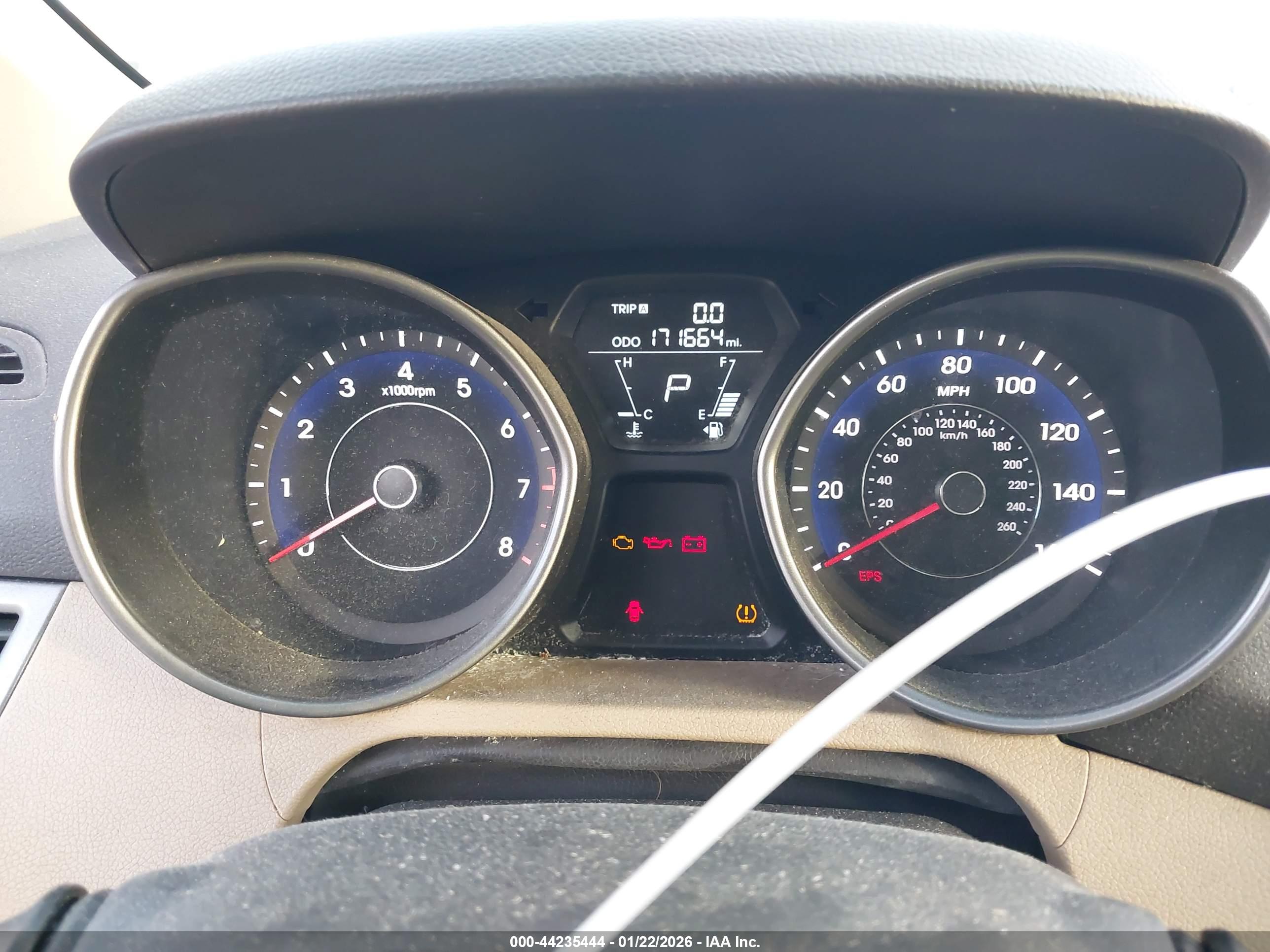 HYUNDAI ELANTRA image 7