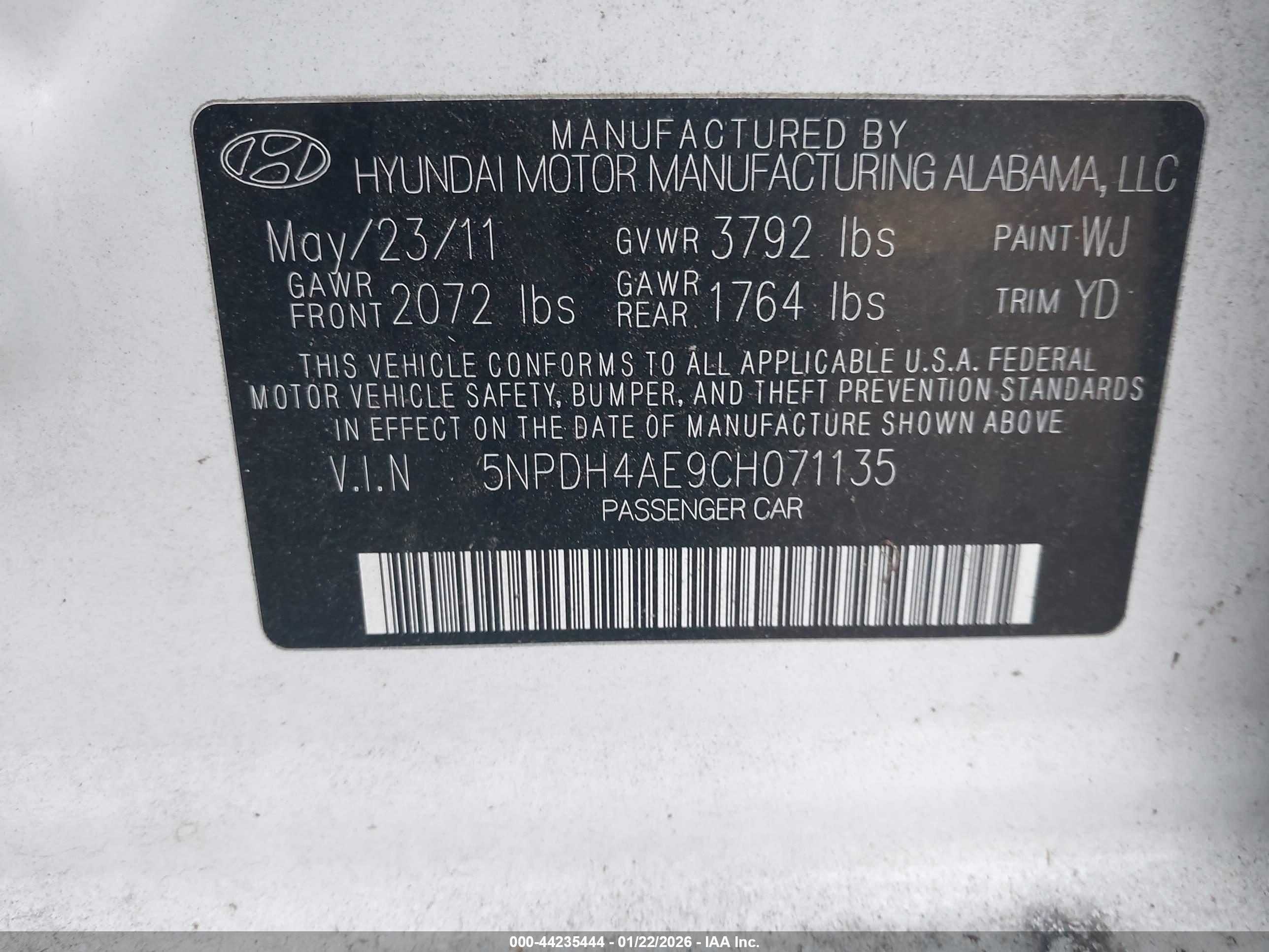 HYUNDAI ELANTRA image 9