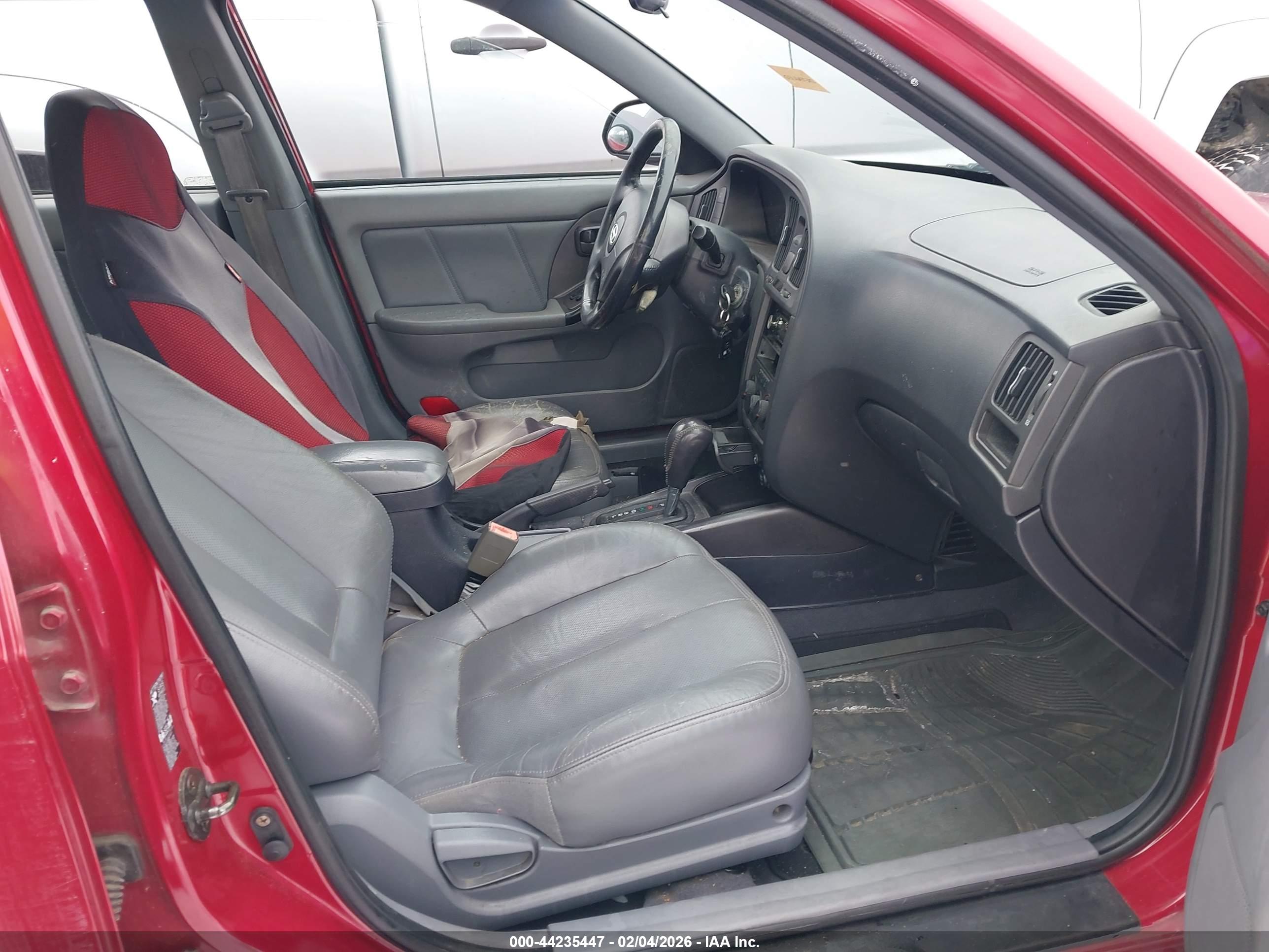 HYUNDAI ELANTRA image 5