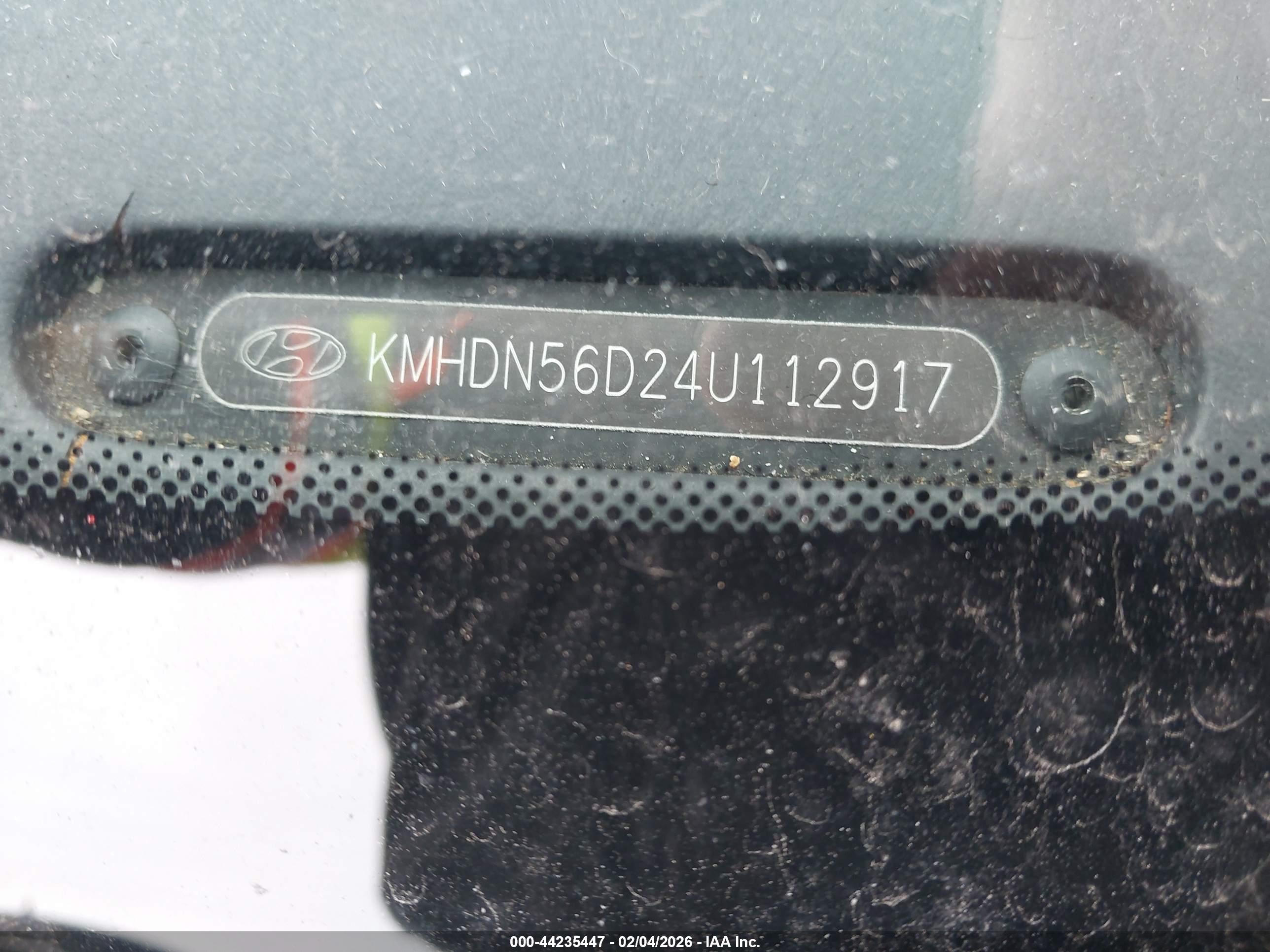 HYUNDAI ELANTRA image 9