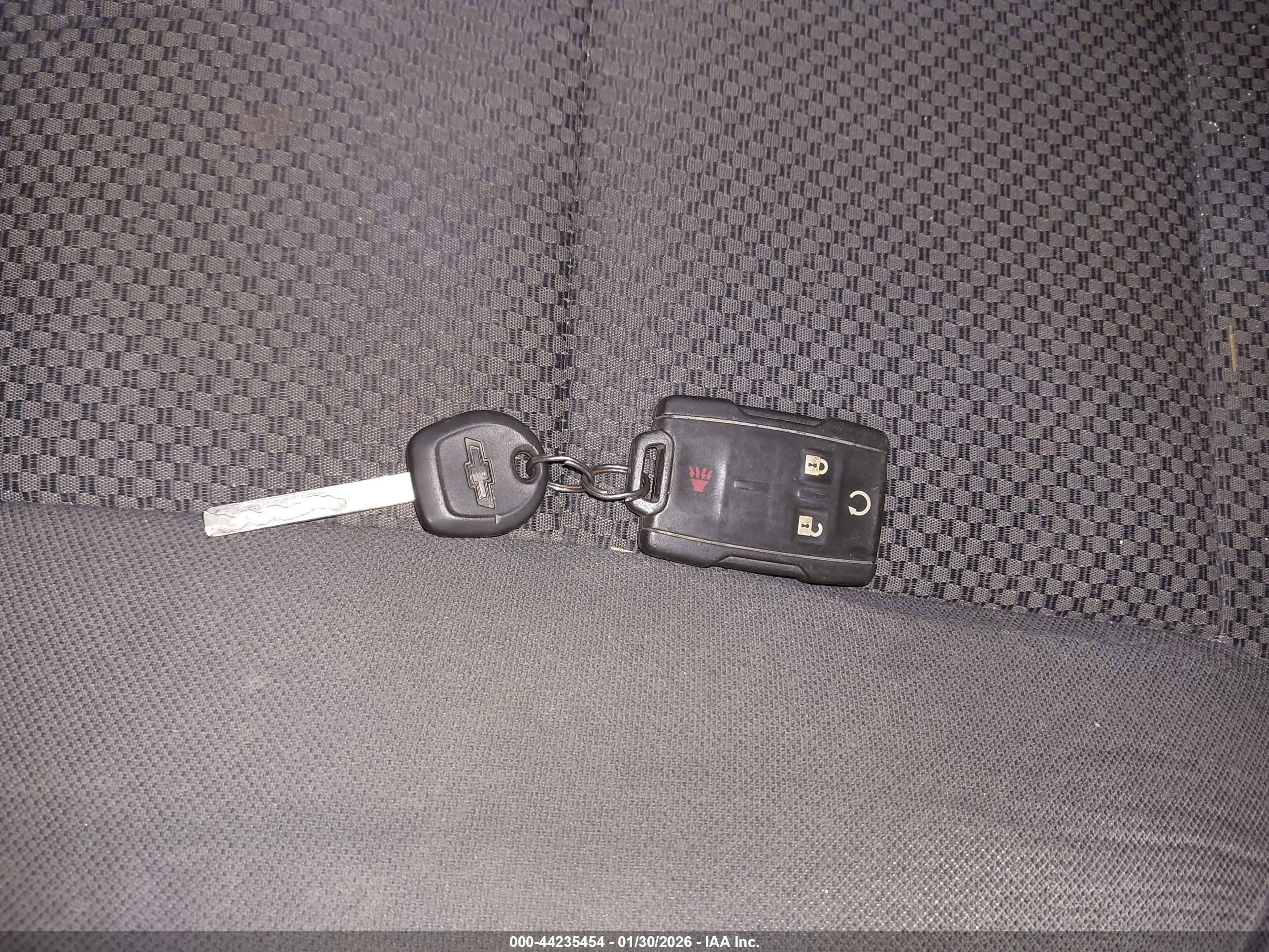 CHEVROLET SILVERADO image 11