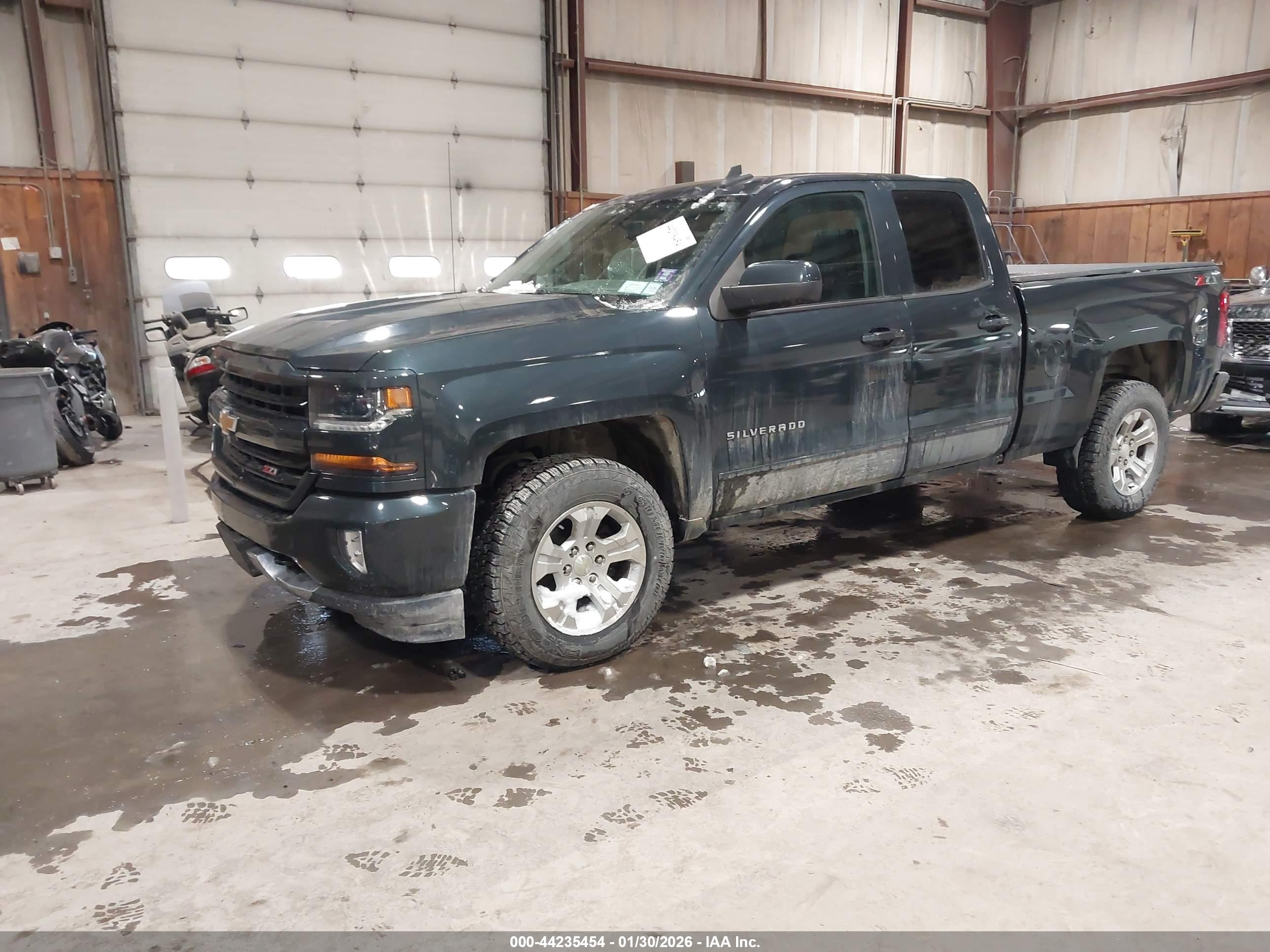 CHEVROLET SILVERADO image 2