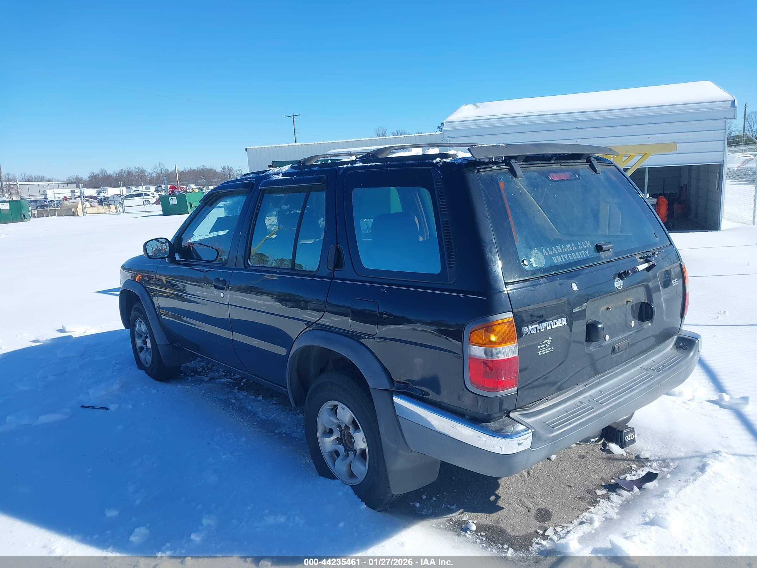 NISSAN PATHFINDER image 3