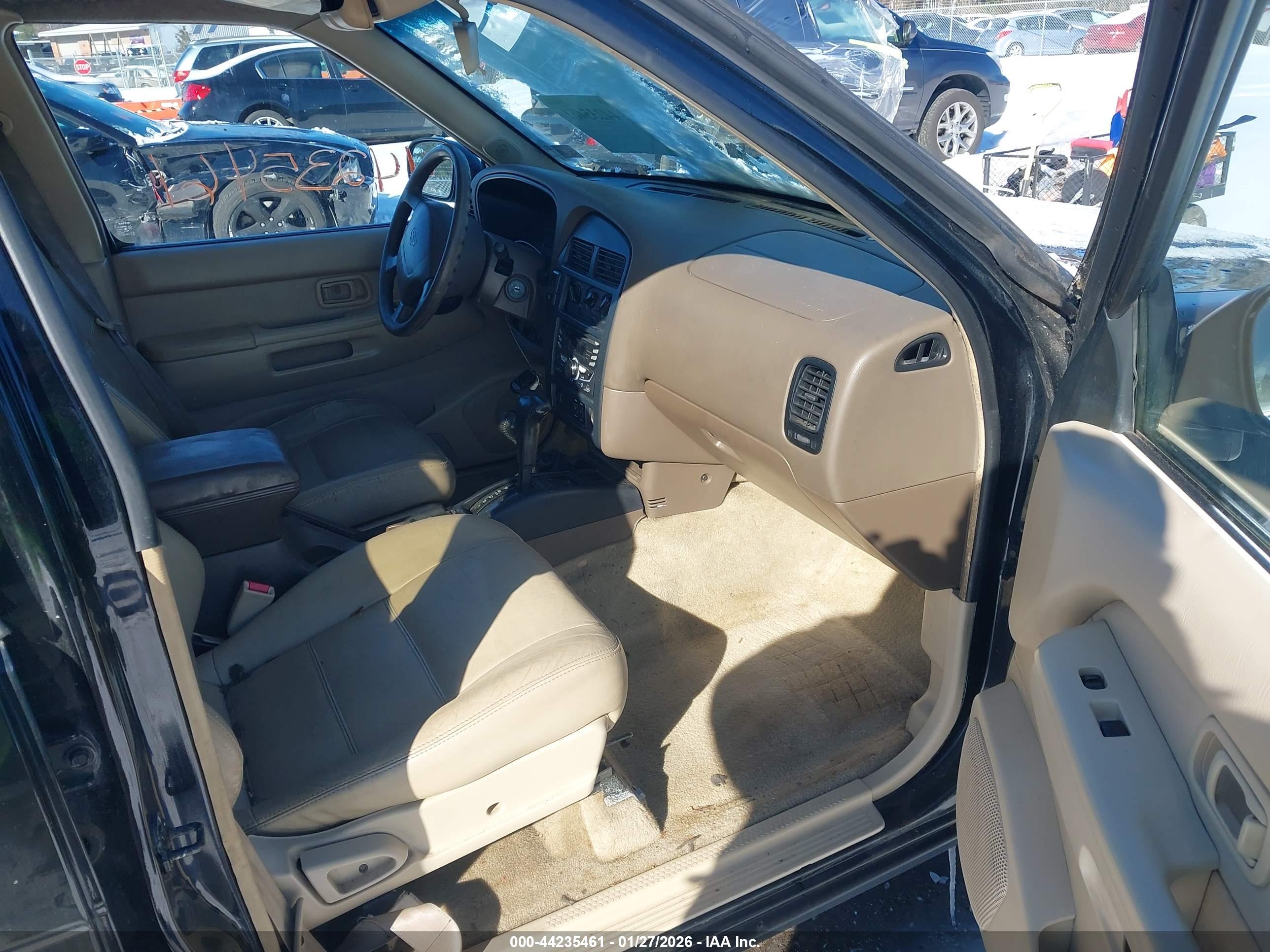 NISSAN PATHFINDER image 5