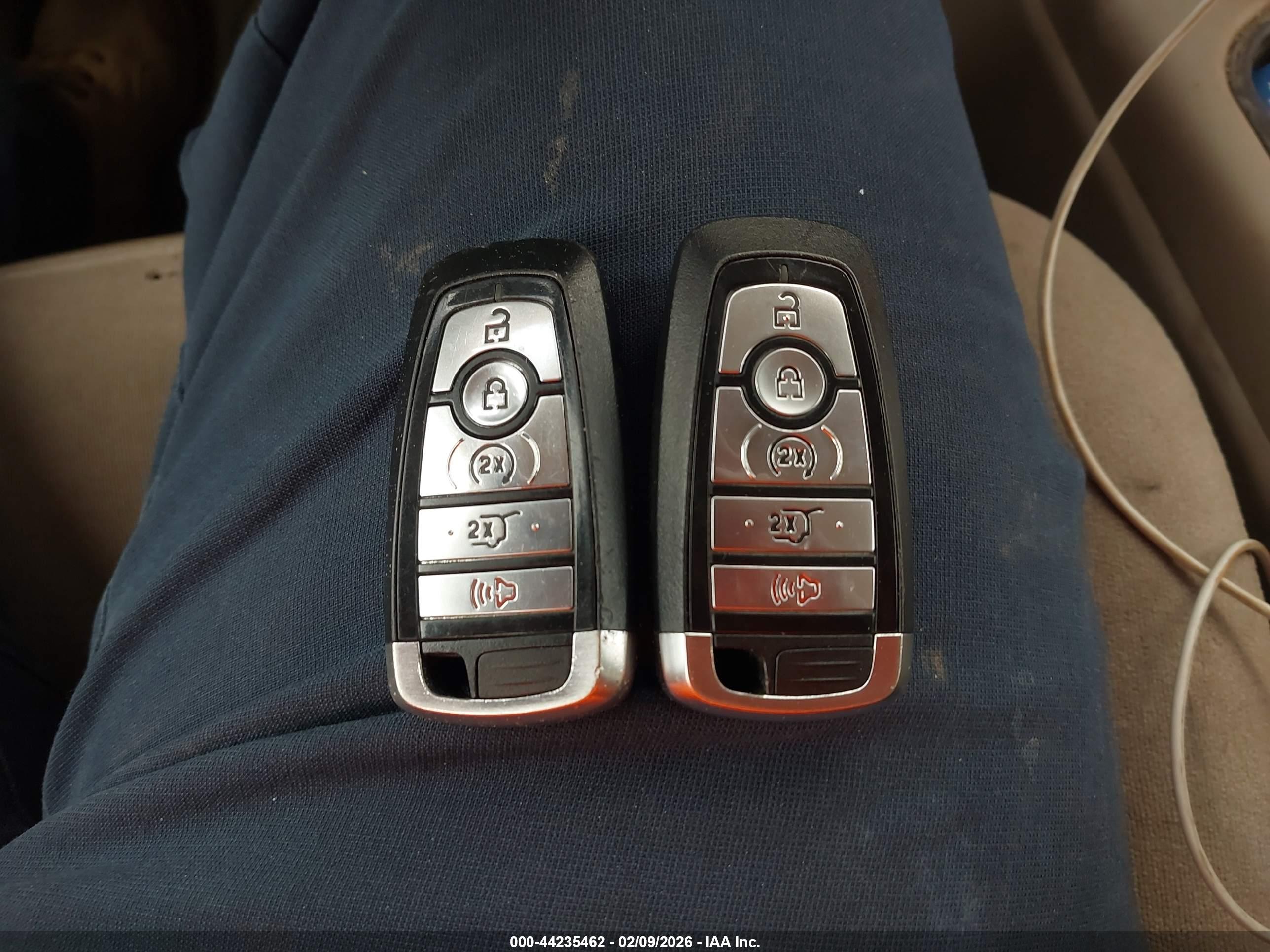 FORD EXPEDITION image 11