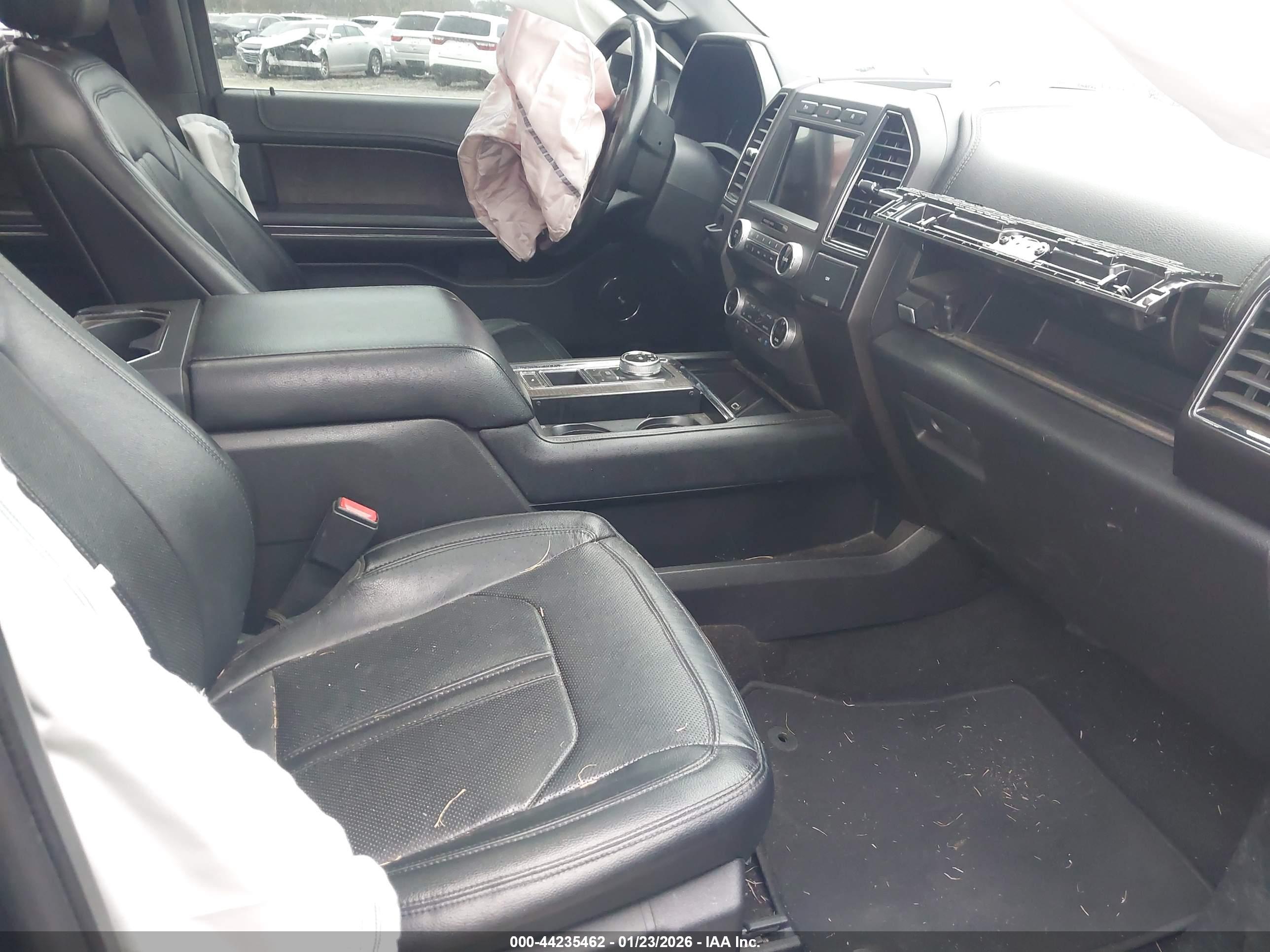 FORD EXPEDITION image 5