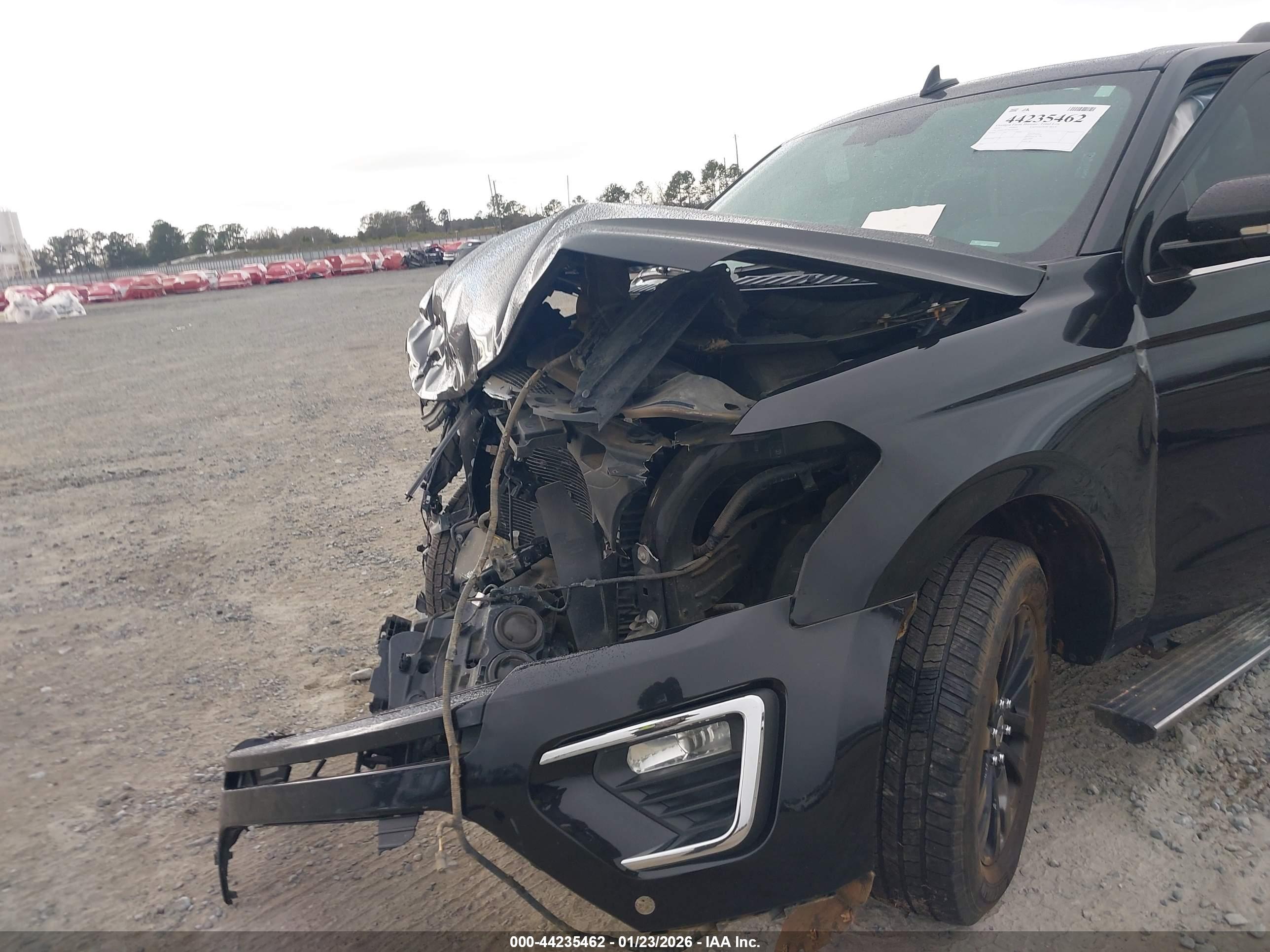 FORD EXPEDITION image 6