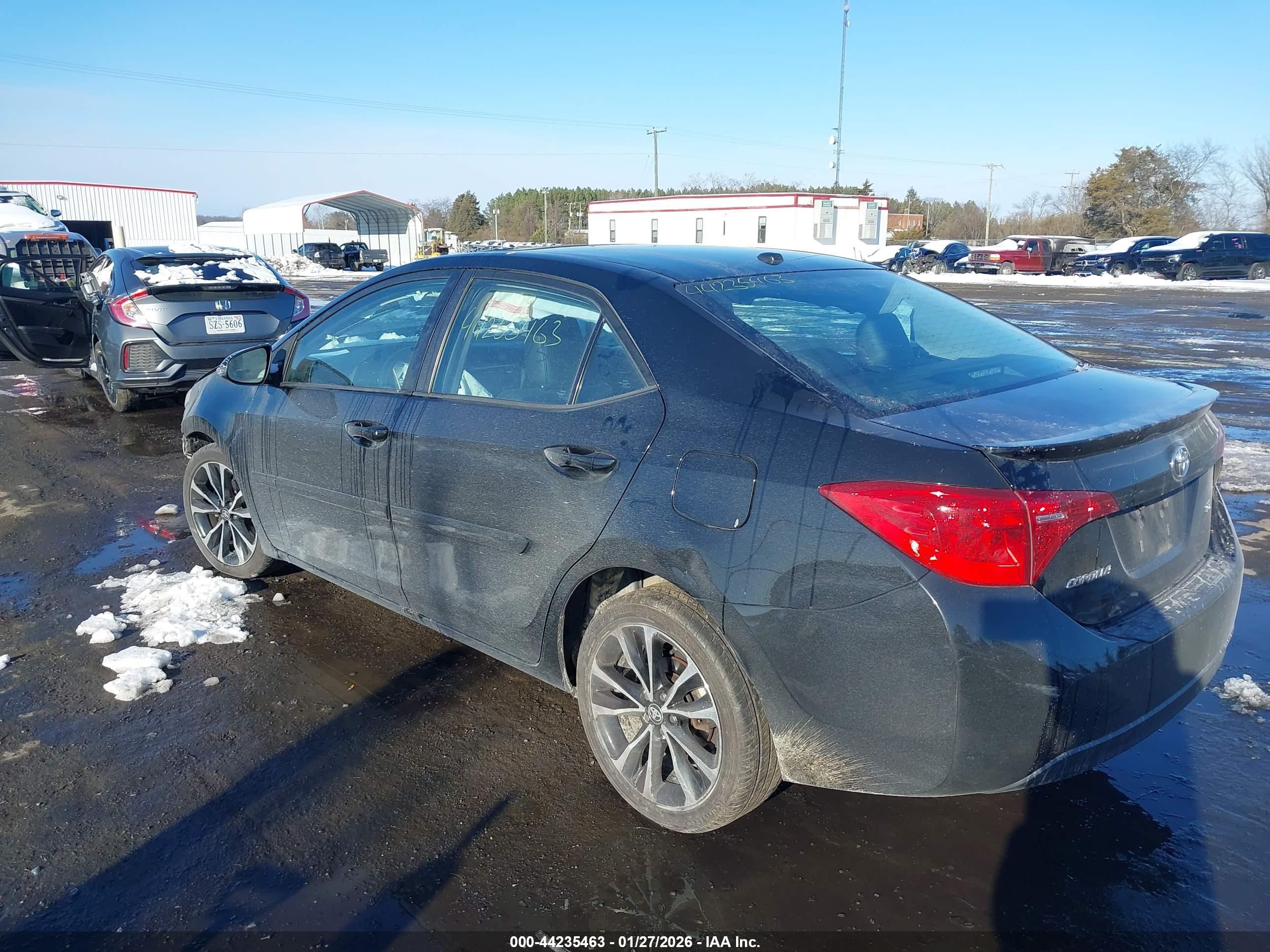 TOYOTA COROLLA image 3