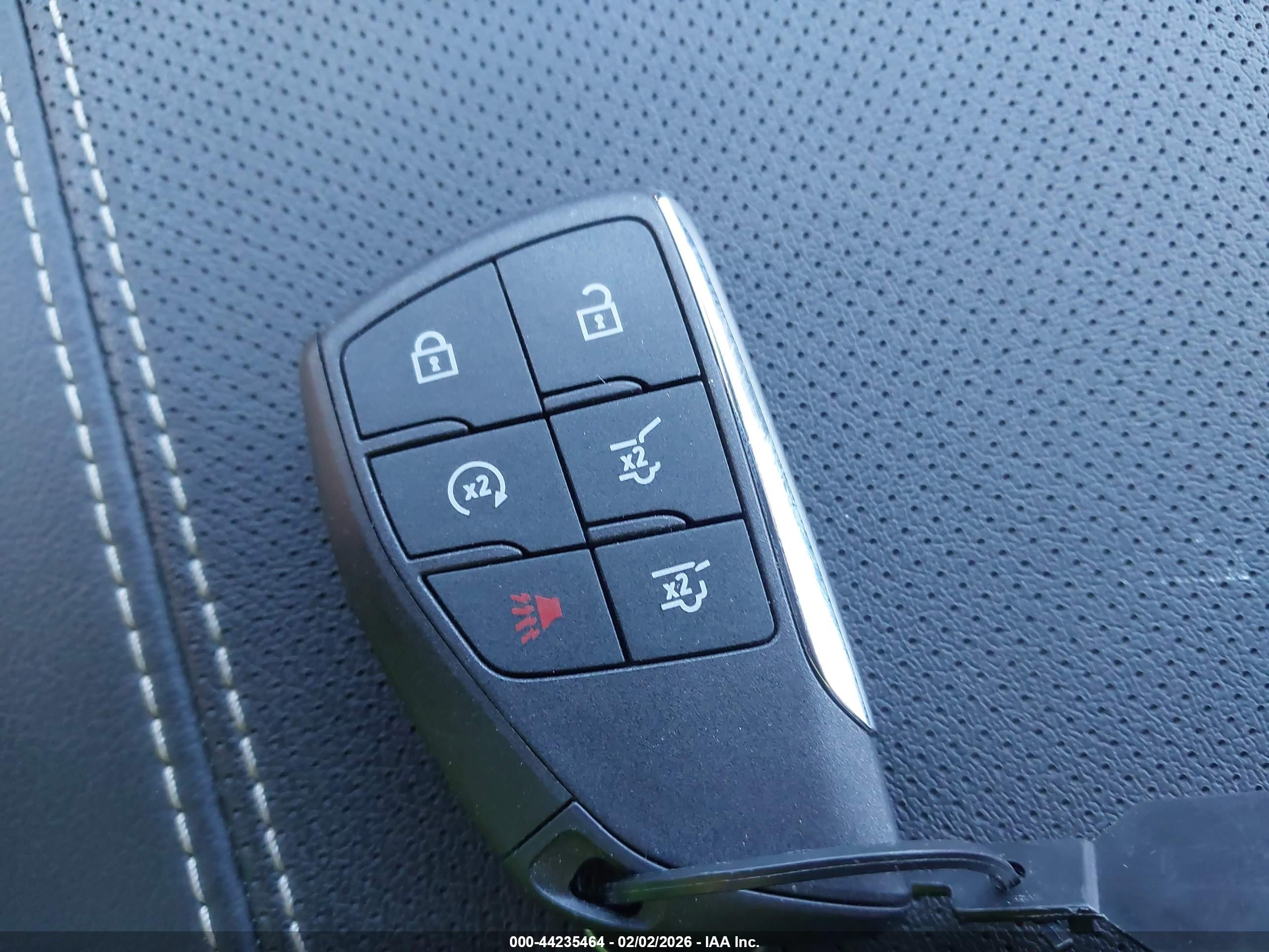 GMC YUKON image 11