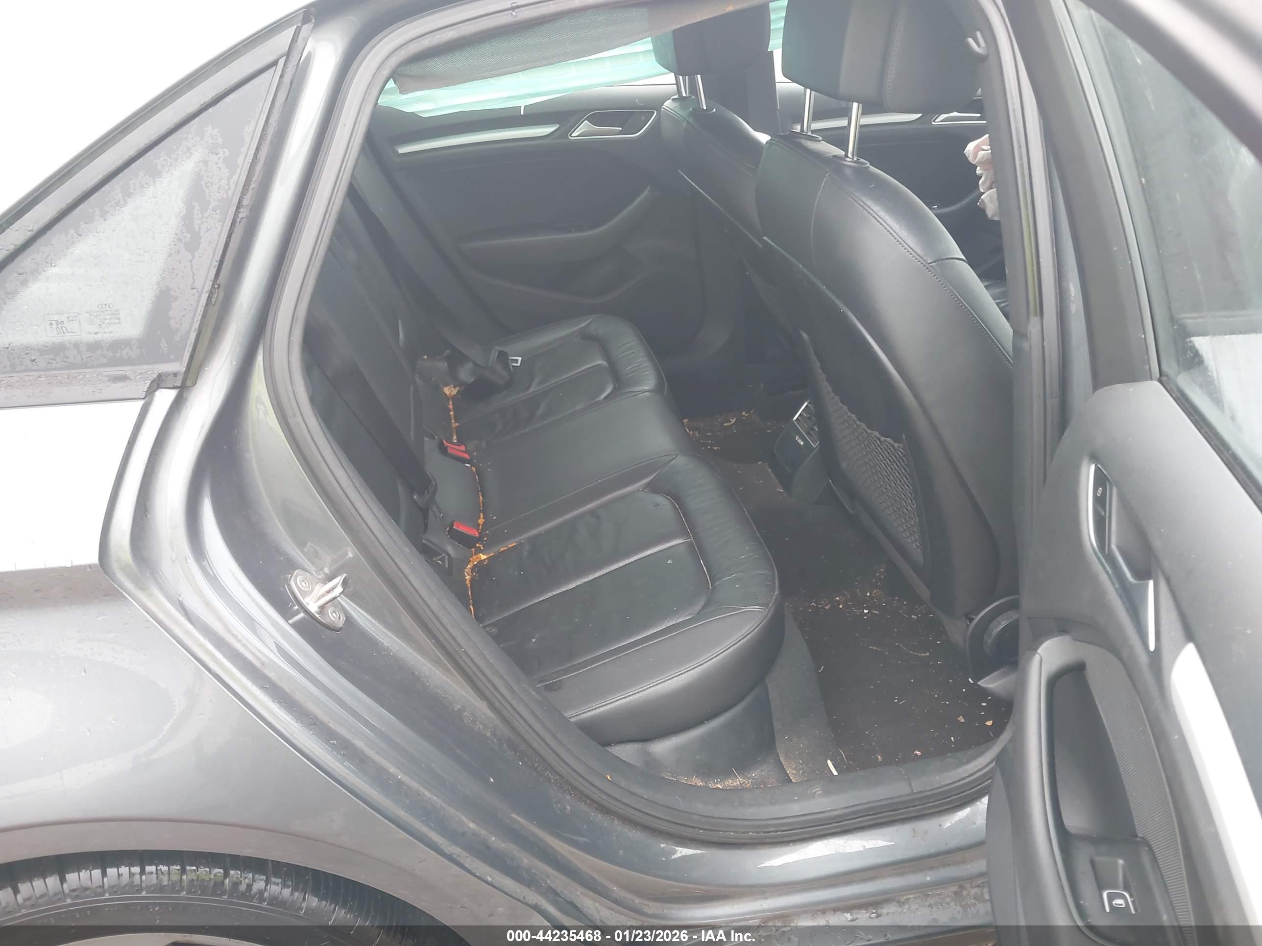 AUDI A3 image 8
