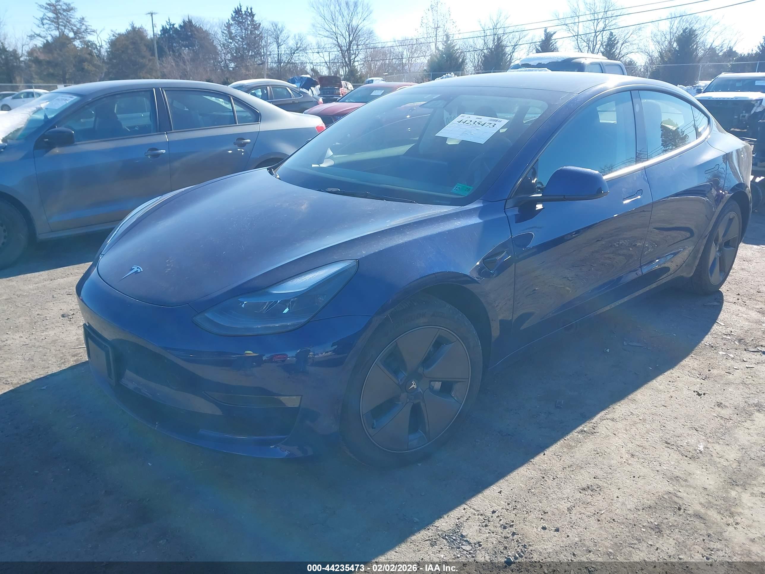 TESLA MODEL image 2