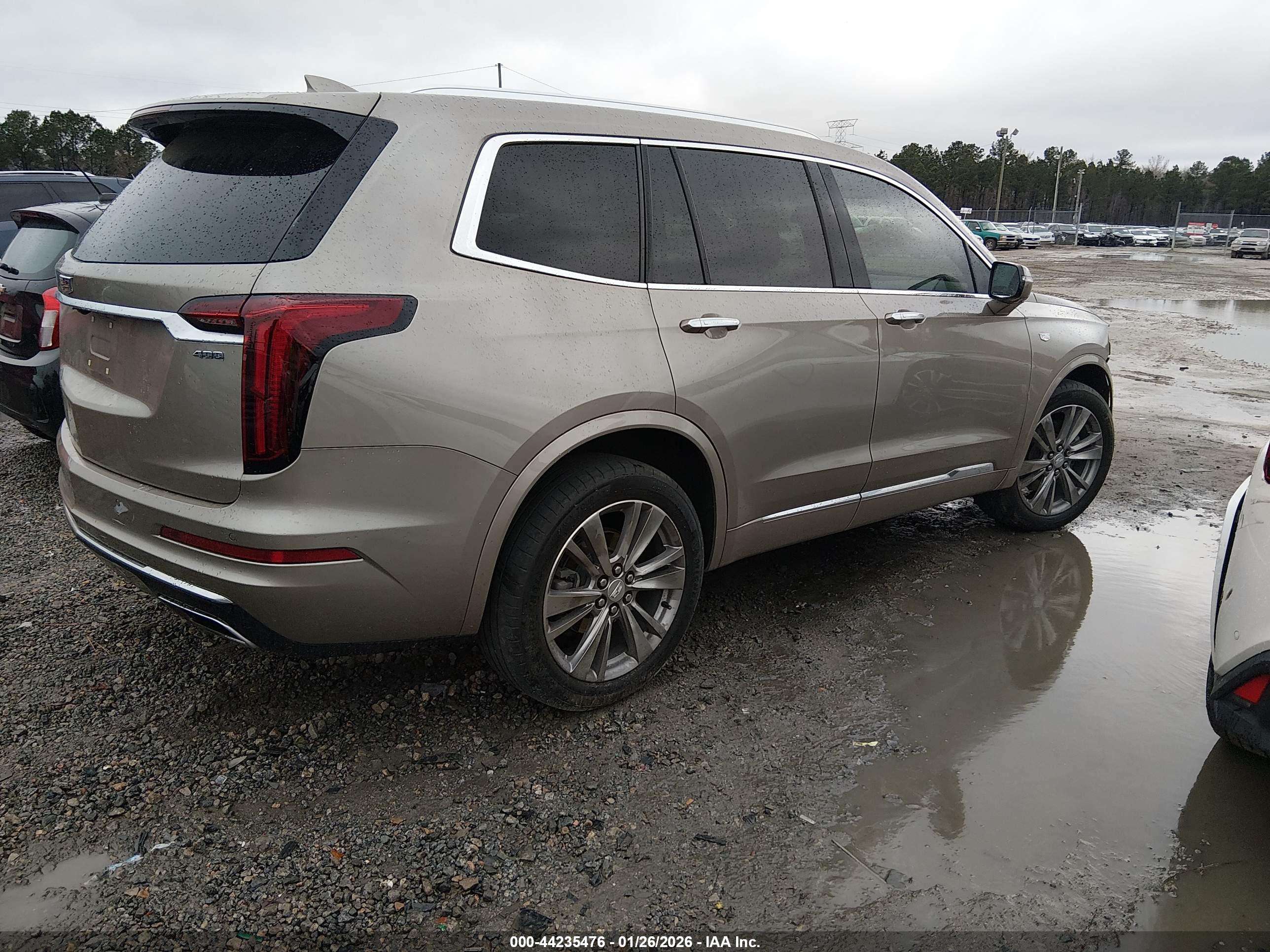 CADILLAC XT6 image 4