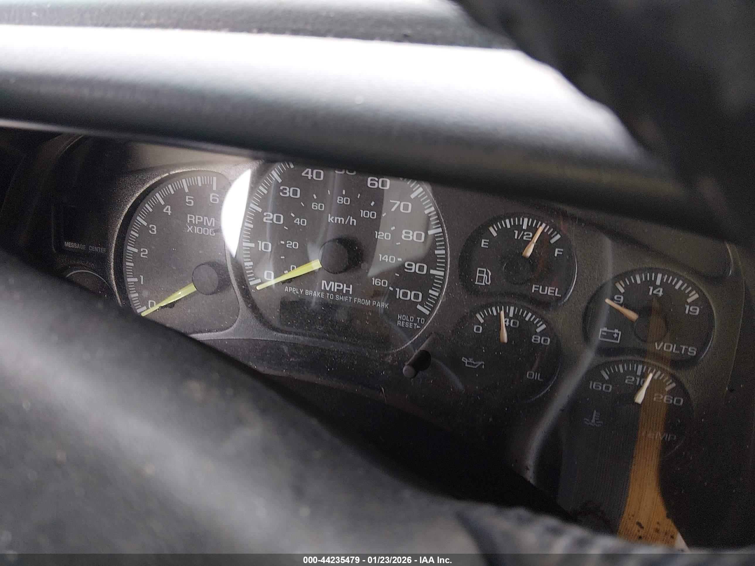 CHEVROLET SILVERADO image 7