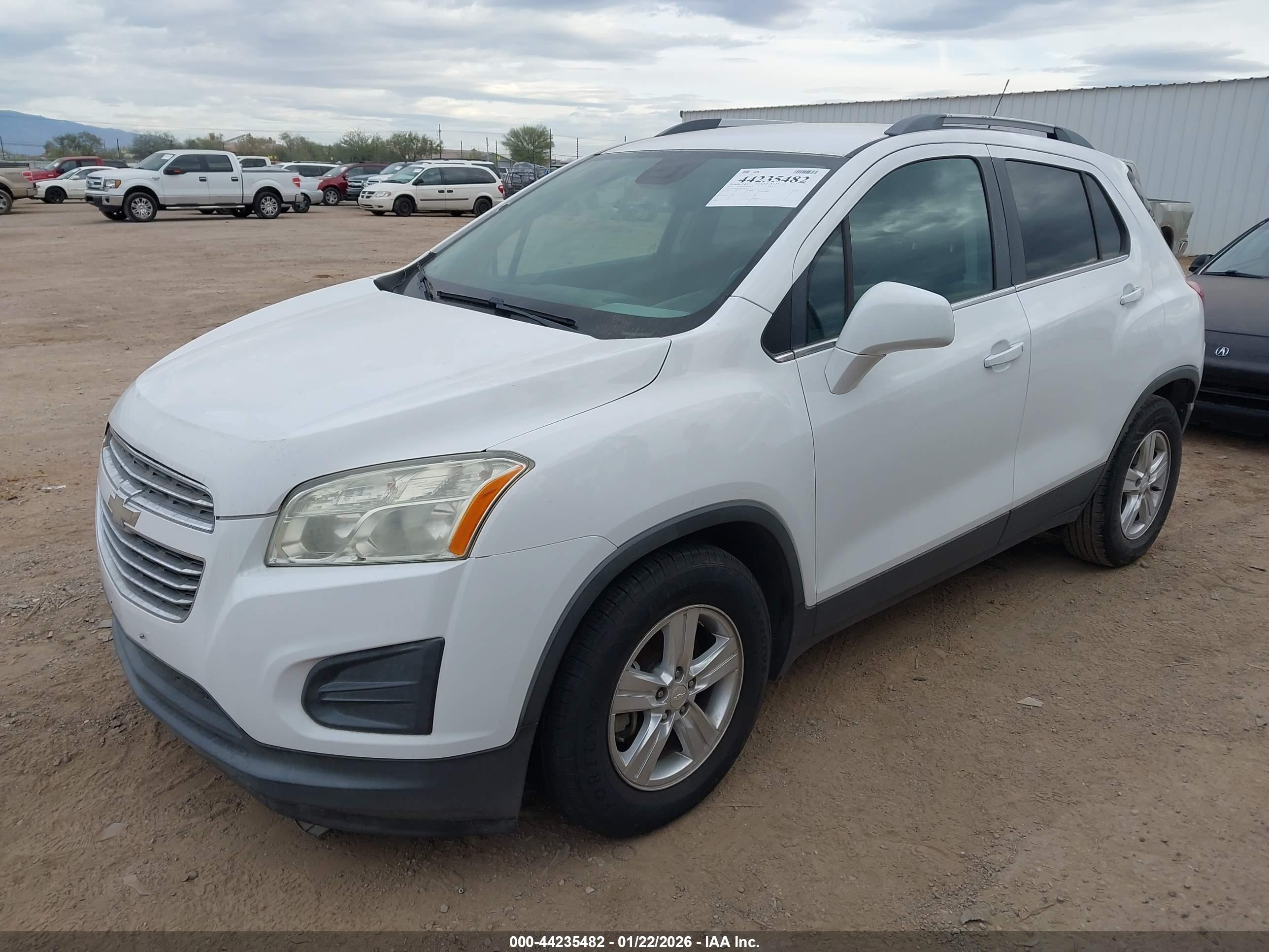 CHEVROLET TRAX image 2