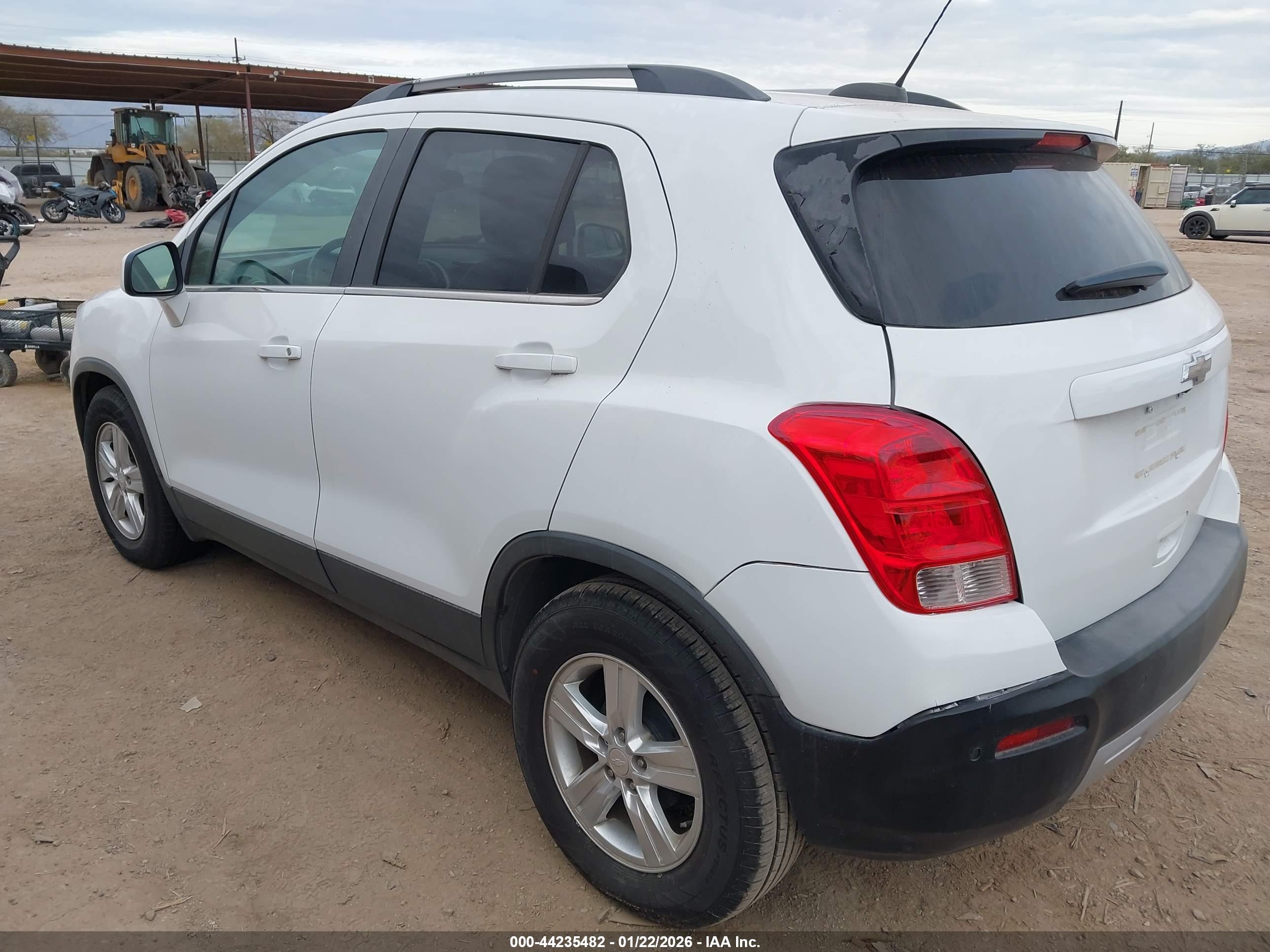 CHEVROLET TRAX image 3