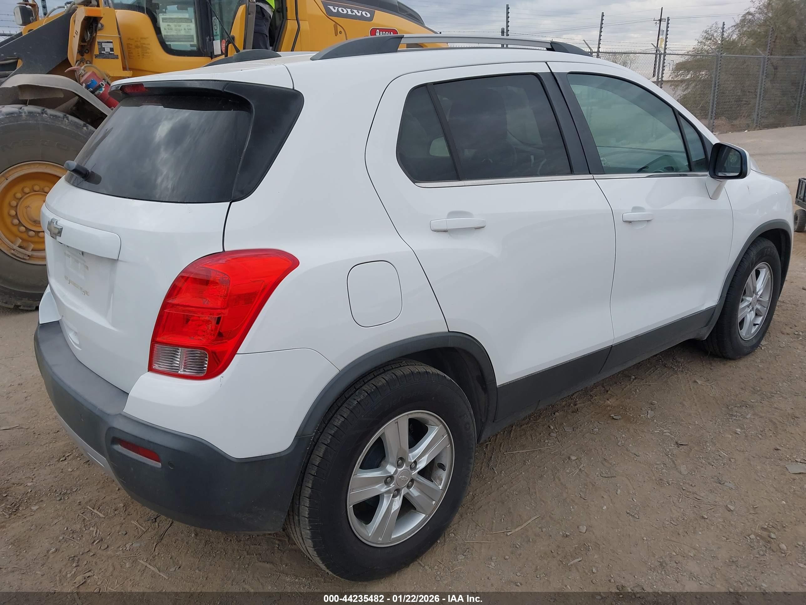 CHEVROLET TRAX image 4